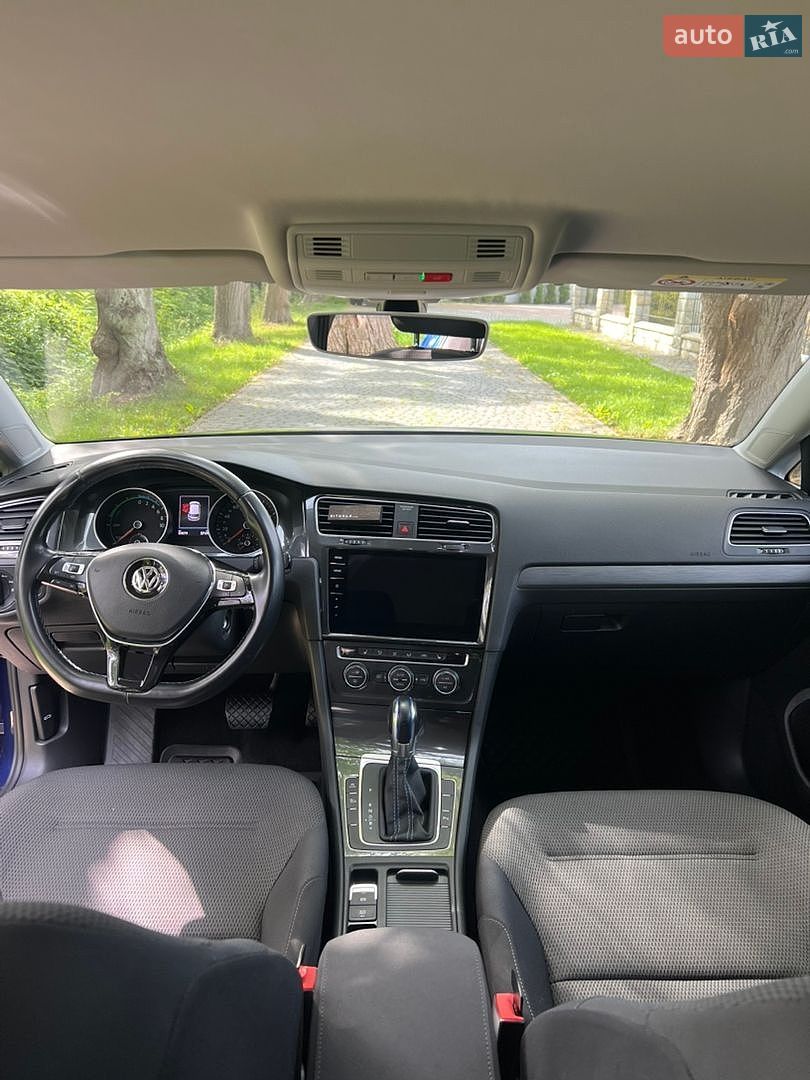 Volkswagen e-Golf 2019 VIN WVWZZZAUZK8913870 фото оголошення 12 з 13