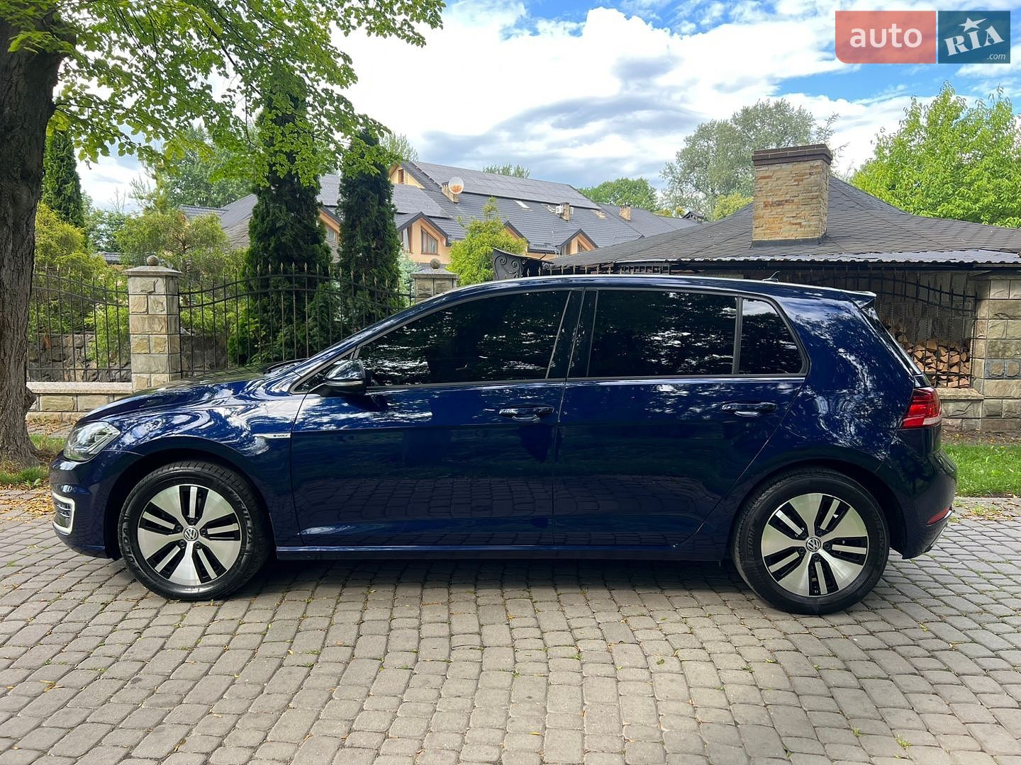 Volkswagen e-Golf 2019 VIN WVWZZZAUZK8913870 фото оголошення 4 з 13