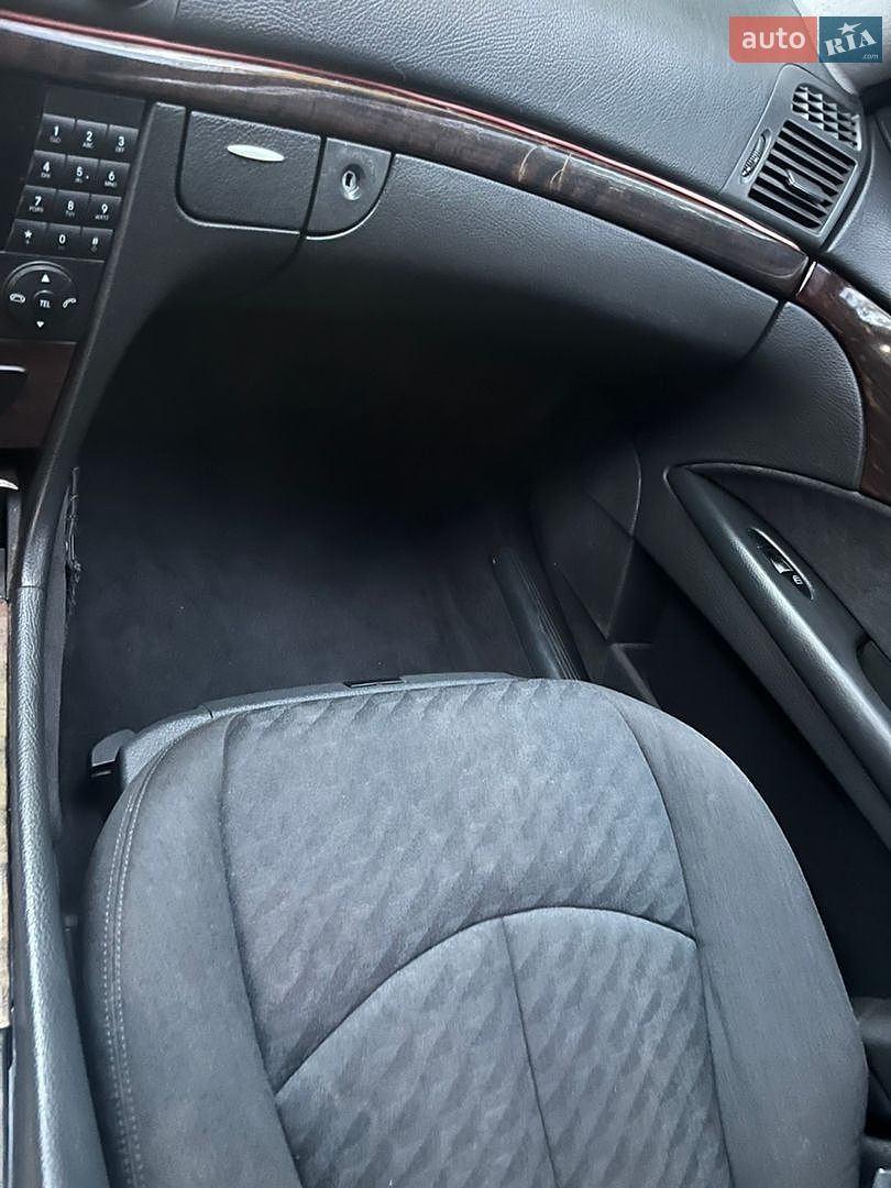 Mercedes-Benz E-Class 2003 VIN WDB2110061A414236 фото оголошення 18 з 23