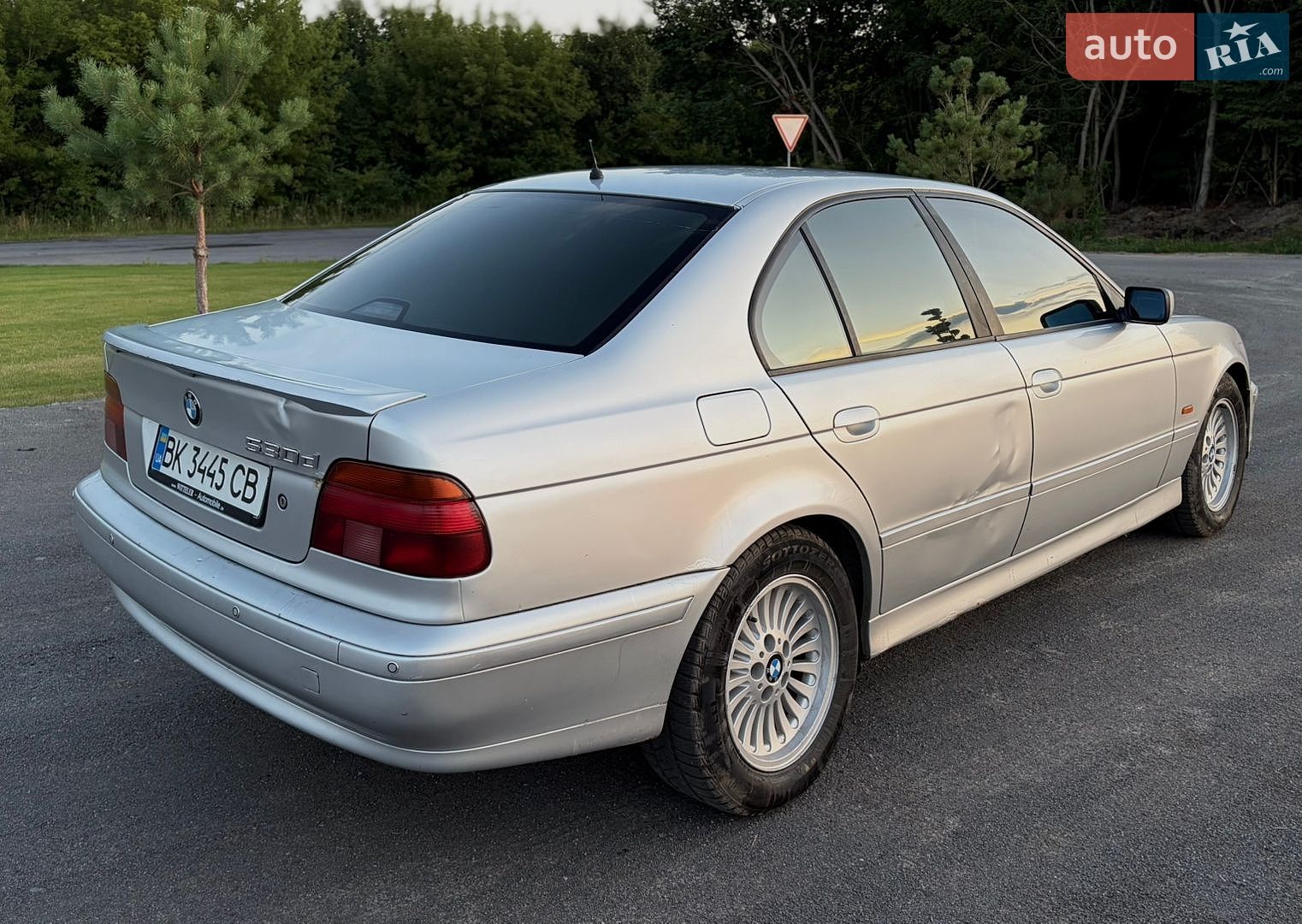 BMW 5 Series 1999 VIN WBADL71040GM82752 фото оголошення 2 з 31