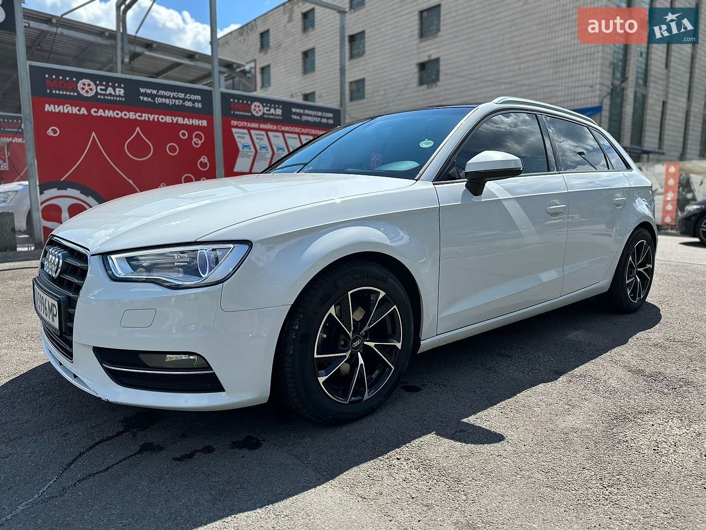 Audi A3 2016 VIN WAUZZZ8V1GA166496 фото оголошення 4 з 19