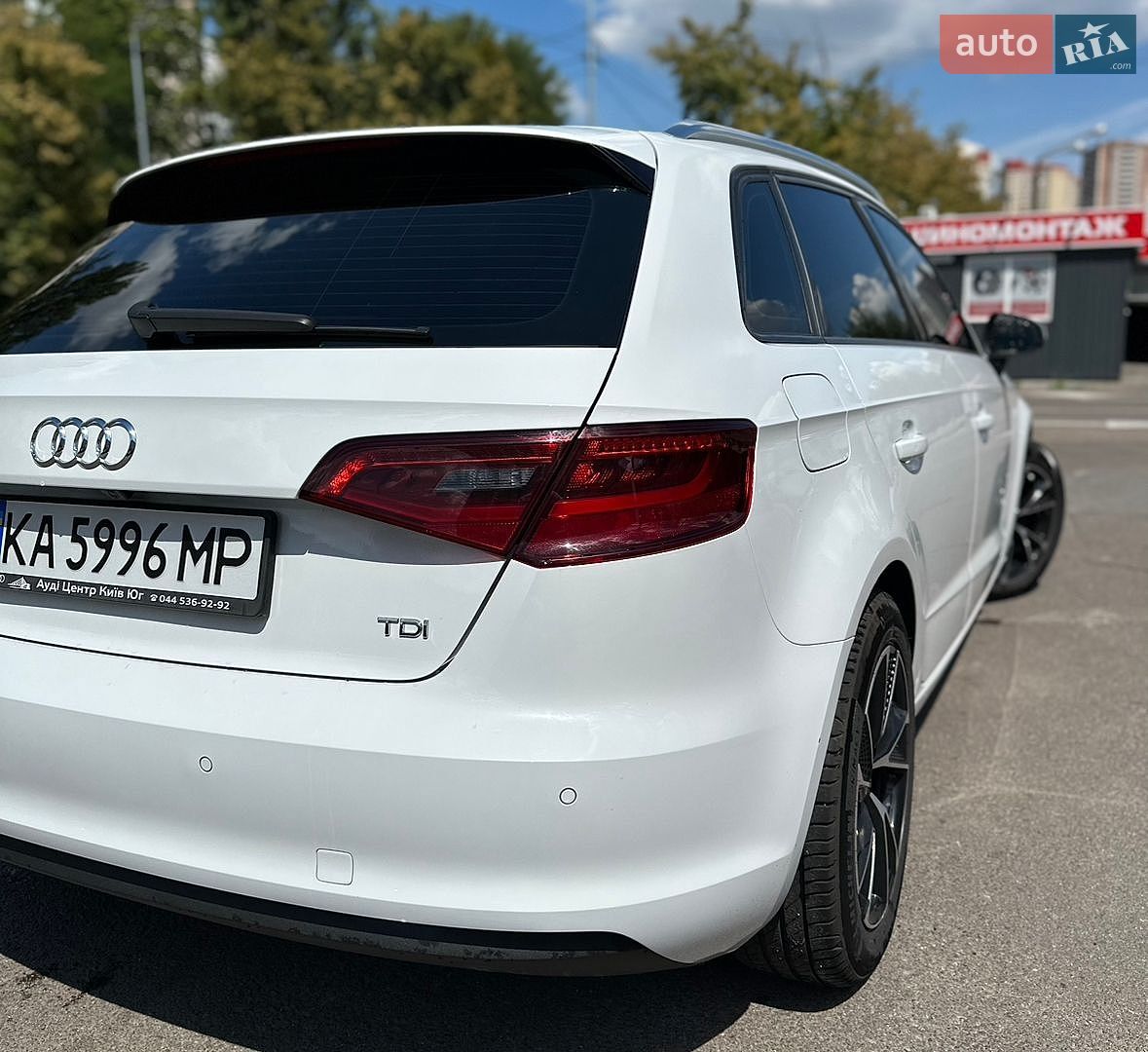 Audi A3 2016 VIN WAUZZZ8V1GA166496 фото оголошення 9 з 19