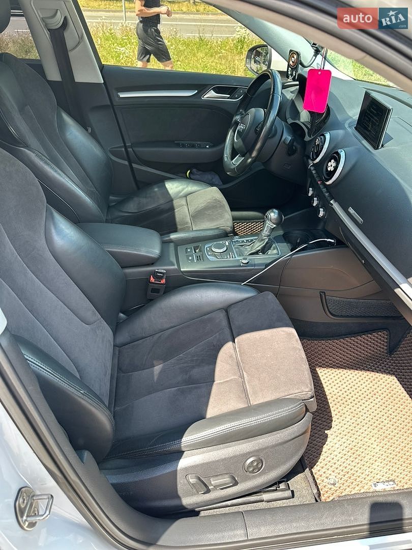 Audi A3 2016 VIN WAUZZZ8V1GA166496 фото оголошення 16 з 19