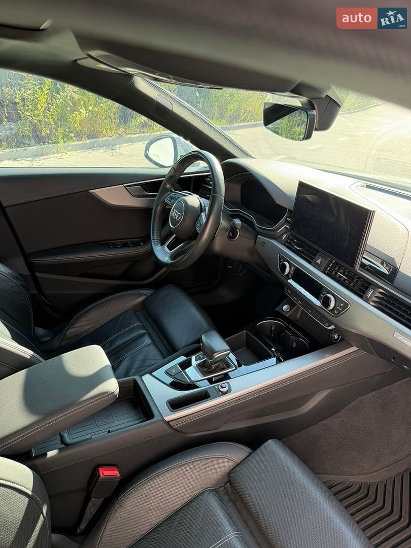 Audi A5 Sportback 2019 VIN WAUCNCF53LA001402 фото оголошення 6 з 7