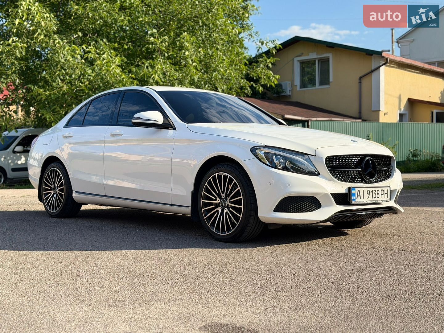 Mercedes-Benz C-Class 2015 VIN WDD2050431R110067 фото оголошення 3 з 18