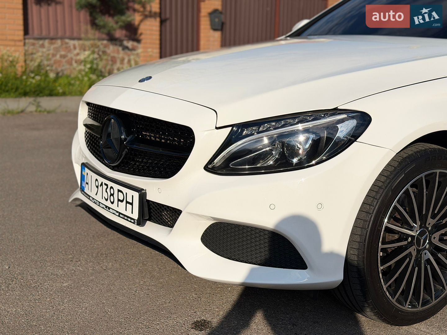 Mercedes-Benz C-Class 2015 VIN WDD2050431R110067 фото оголошення 9 з 18