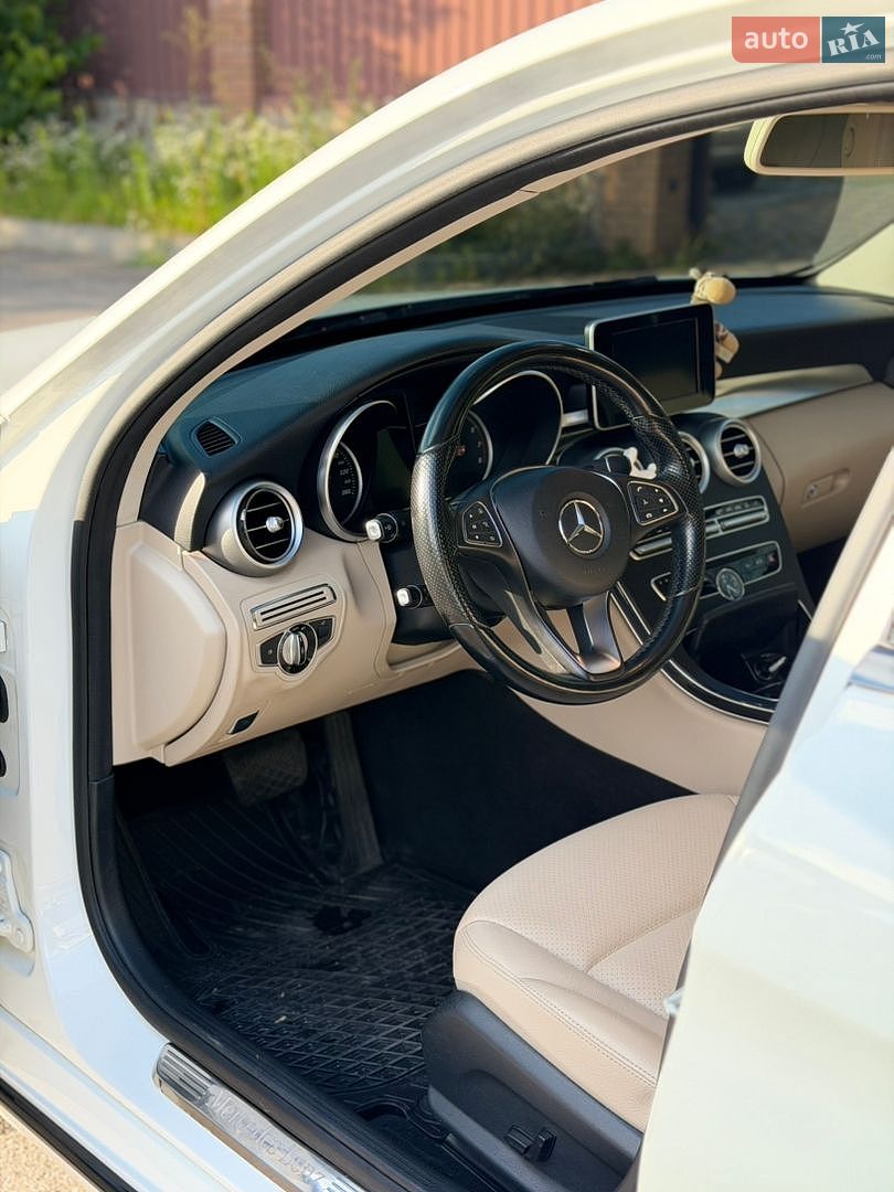 Mercedes-Benz C-Class 2015 VIN WDD2050431R110067 фото оголошення 11 з 18