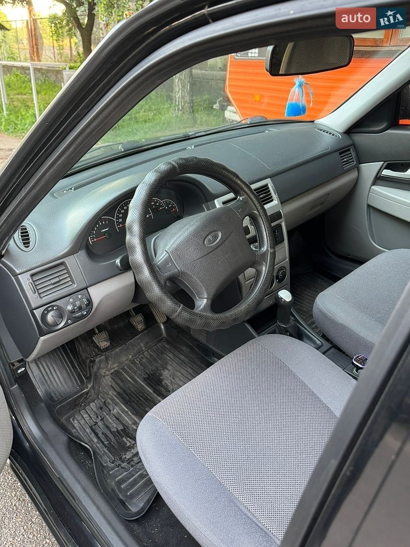 ВАЗ / Lada 2170 Priora 2012 VIN XTA217030C0355640 фото оголошення 6 з 8