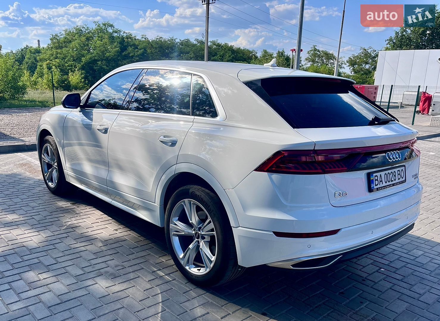 Audi Q8 2020 VIN WAUZZZF18LD026938 фото оголошення 10 з 16