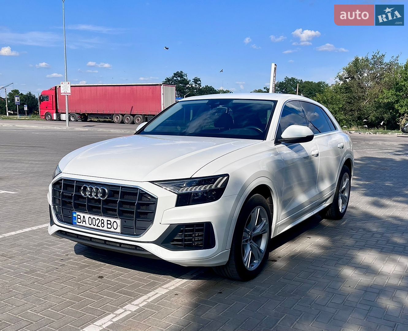 Audi Q8 2020 VIN WAUZZZF18LD026938 фото оголошення 3 з 16