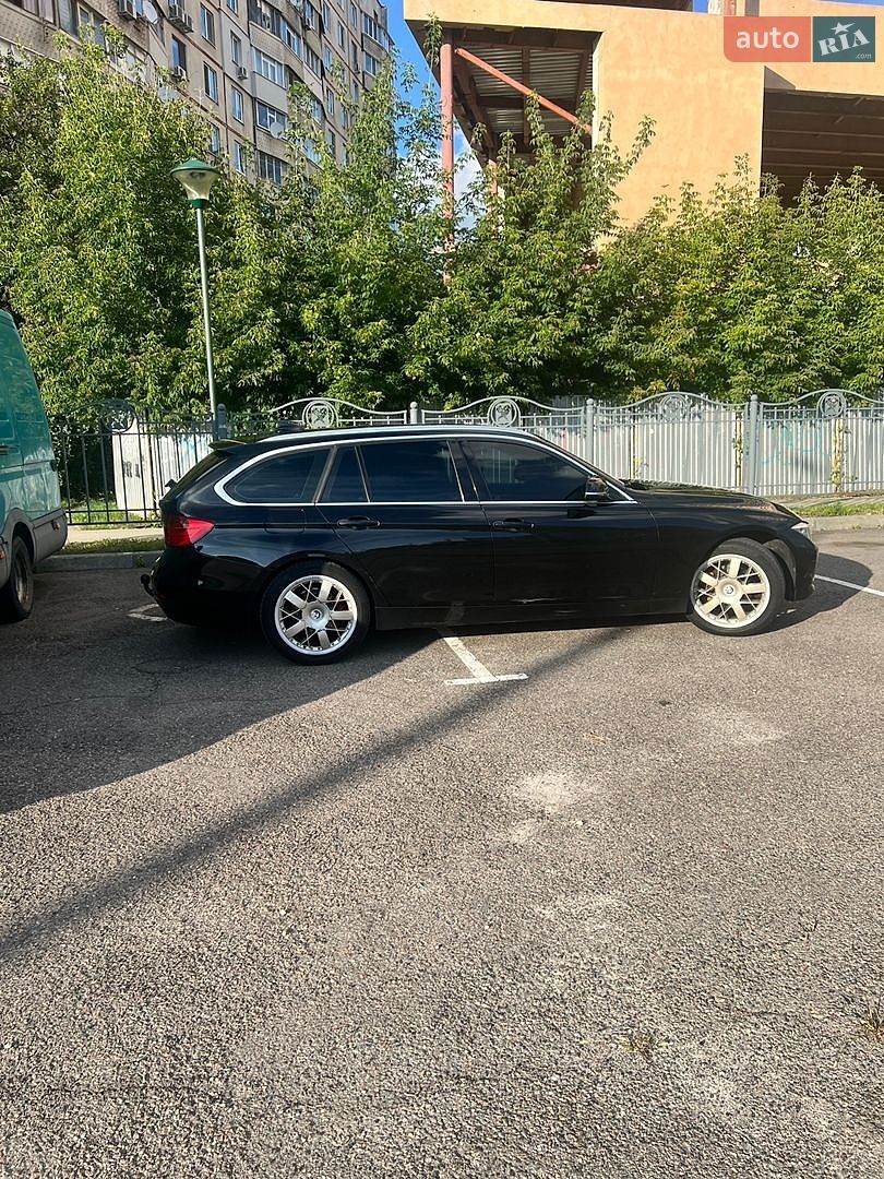 BMW 3 Series 2012 VIN WBA3K91030F868157 фото оголошення 3 з 6