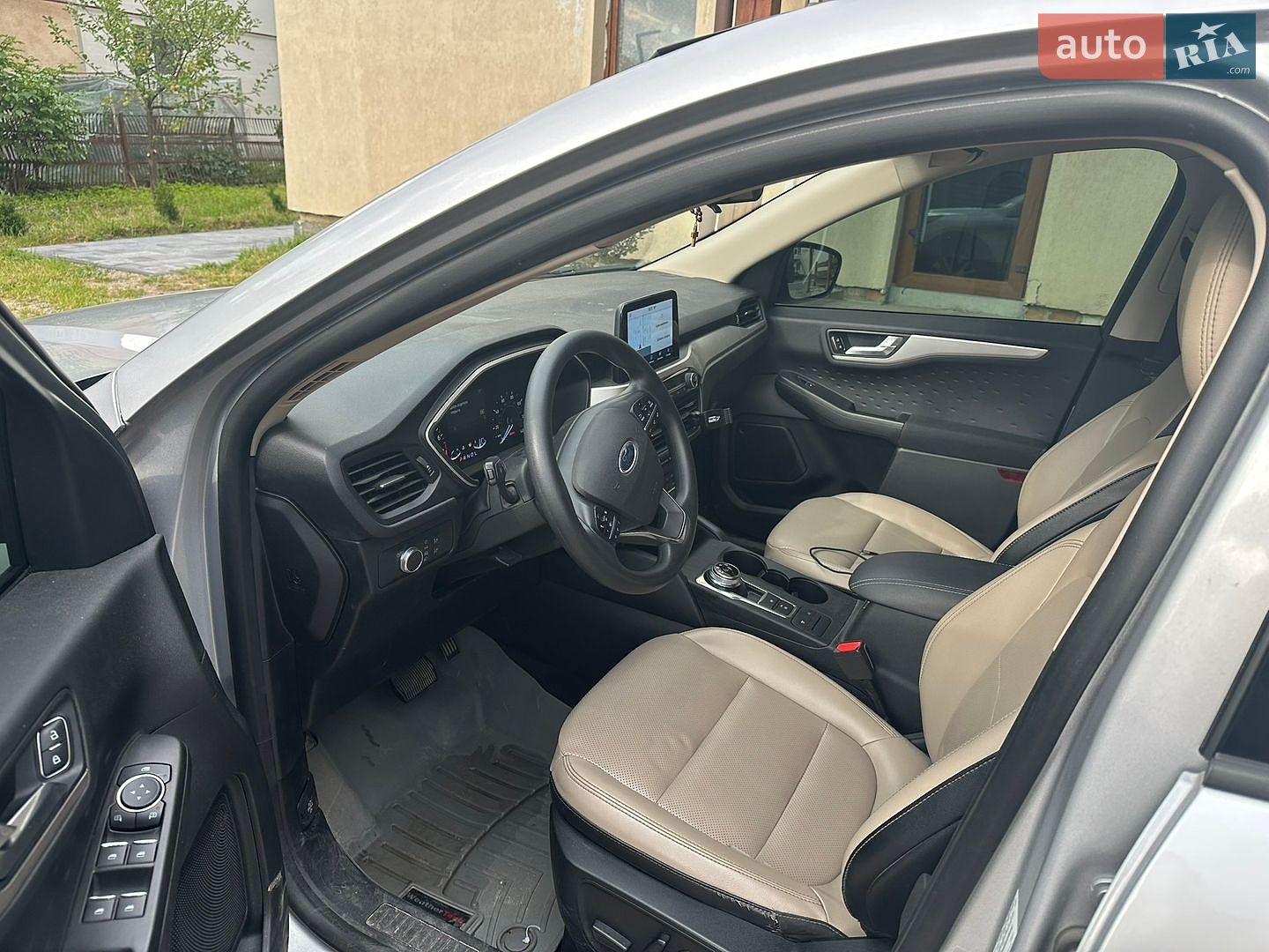 Ford Escape 2020 VIN 1FMCU9G69LUB85643 фото оголошення 9 з 18