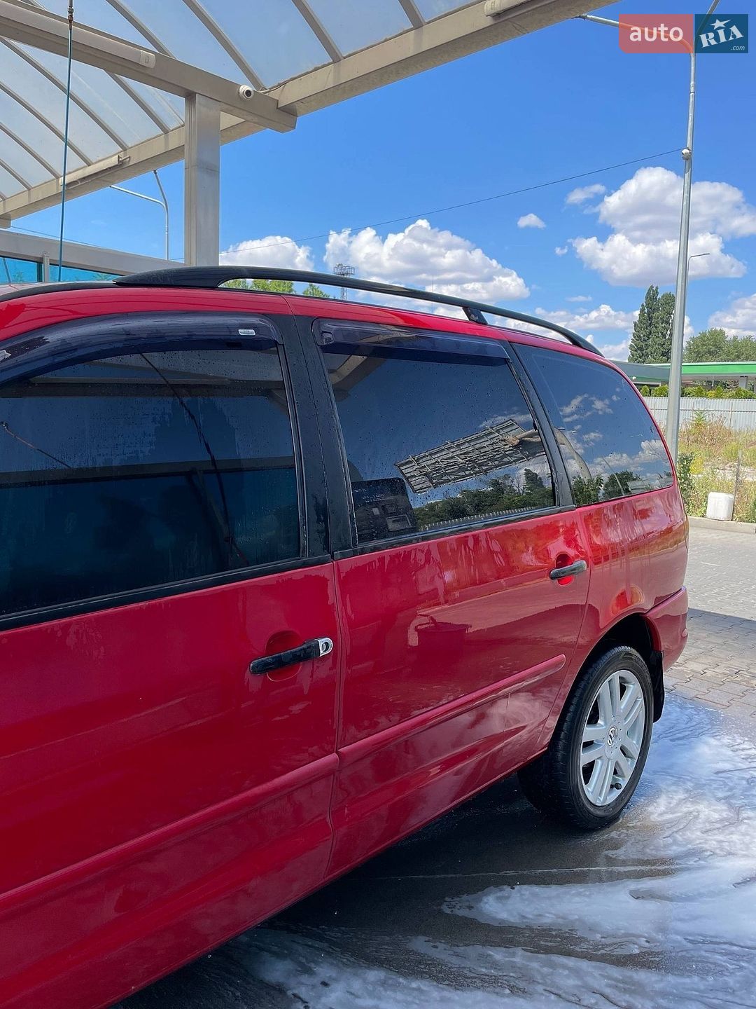 Volkswagen Sharan 1997 VIN WVWZZZ7MZVV037002 фото оголошення 4 з 22