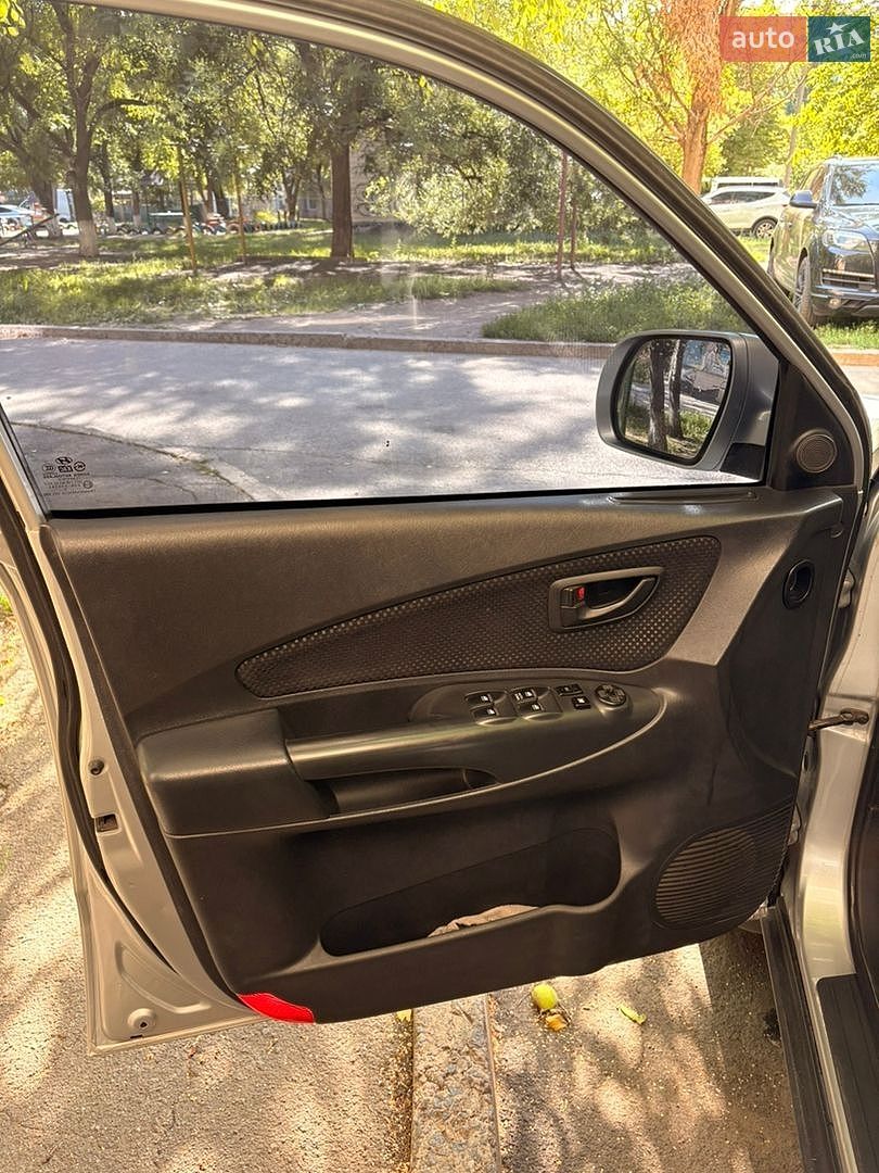 Hyundai Tucson 2013 VIN Y6LJN81BPDL212101 фото оголошення 8 з 19