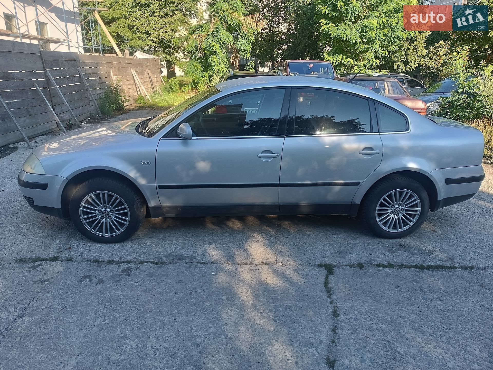 Volkswagen Passat 2001 VIN WVWZZZ3BZ1E043866 фото оголошення 5 з 13