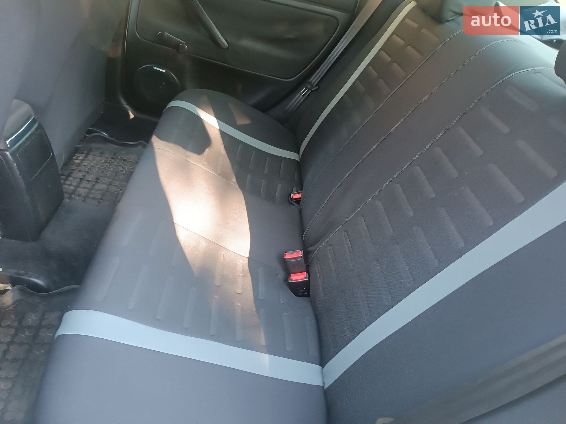 Volkswagen Passat 2001 VIN WVWZZZ3BZ1E043866 фото оголошення 8 з 13