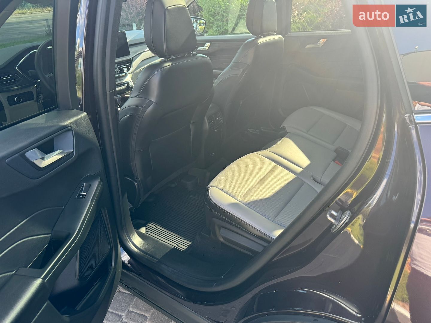Ford Escape 2023 VIN 1FMCU9JZ0PUA14465 фото оголошення 25 з 61