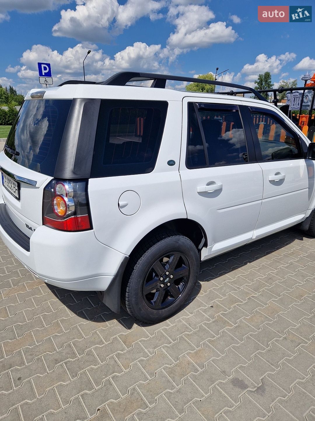 Land Rover Freelander 2013 VIN SALFA2BB9DH372762 фото оголошення 2 з 10