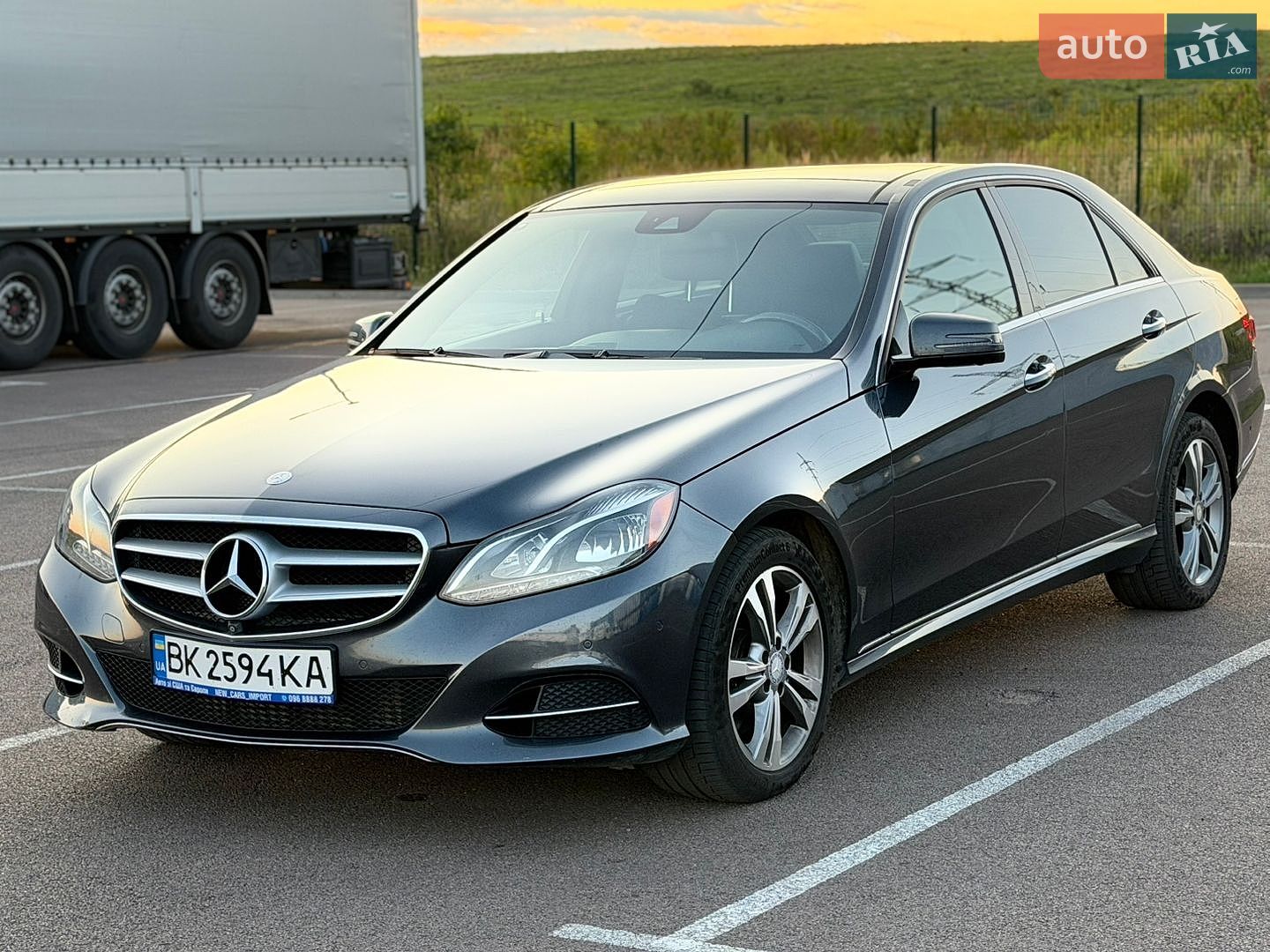 Mercedes-Benz E-Class 2013 VIN WDDHF9HB1EA928905 фото оголошення 3 з 49