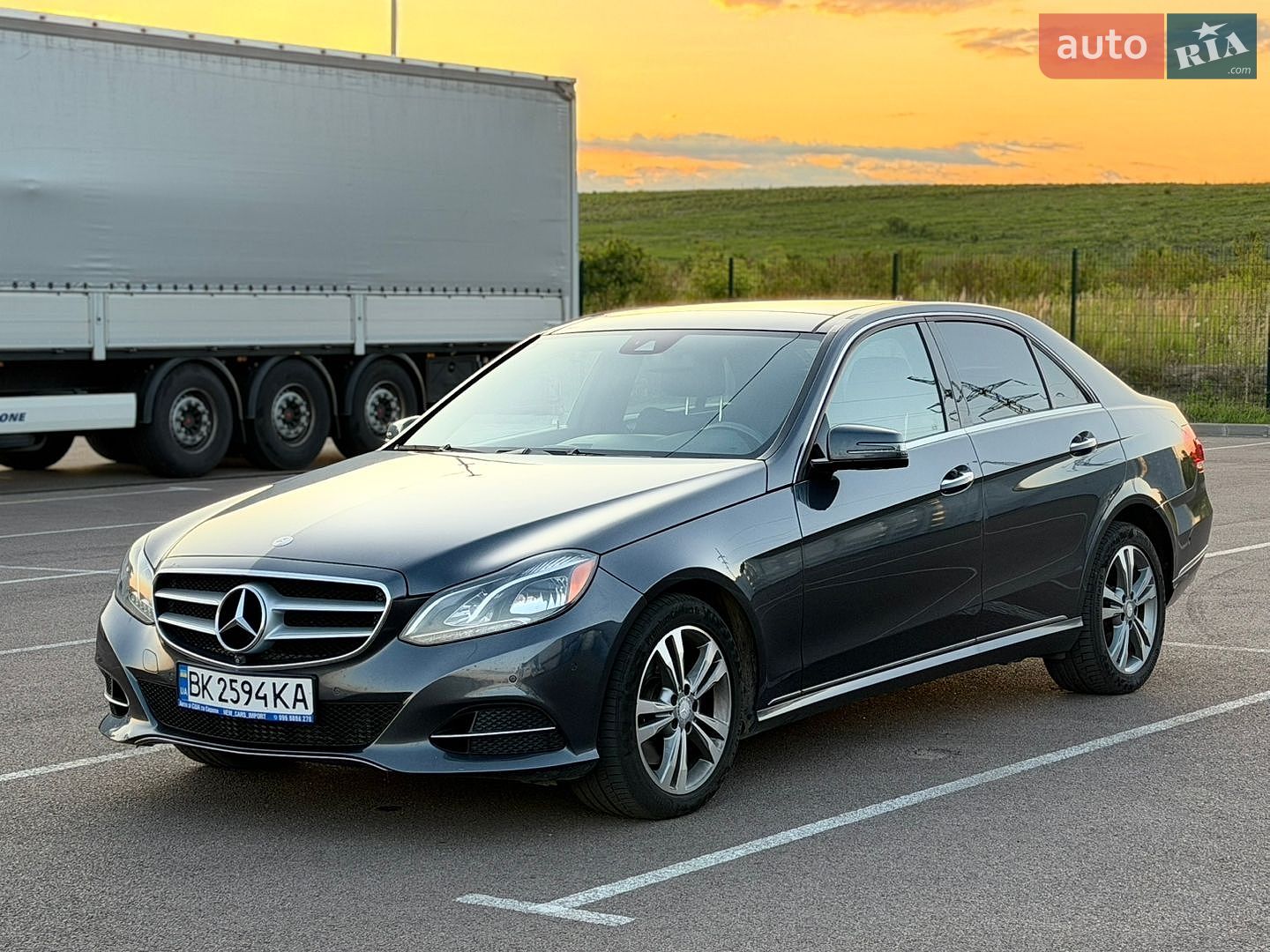 Mercedes-Benz E-Class 2013 VIN WDDHF9HB1EA928905 фото оголошення 4 з 49