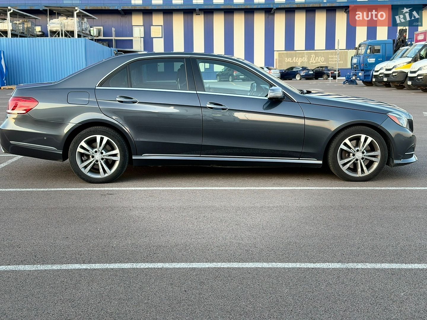 Mercedes-Benz E-Class 2013 VIN WDDHF9HB1EA928905 фото оголошення 10 з 49