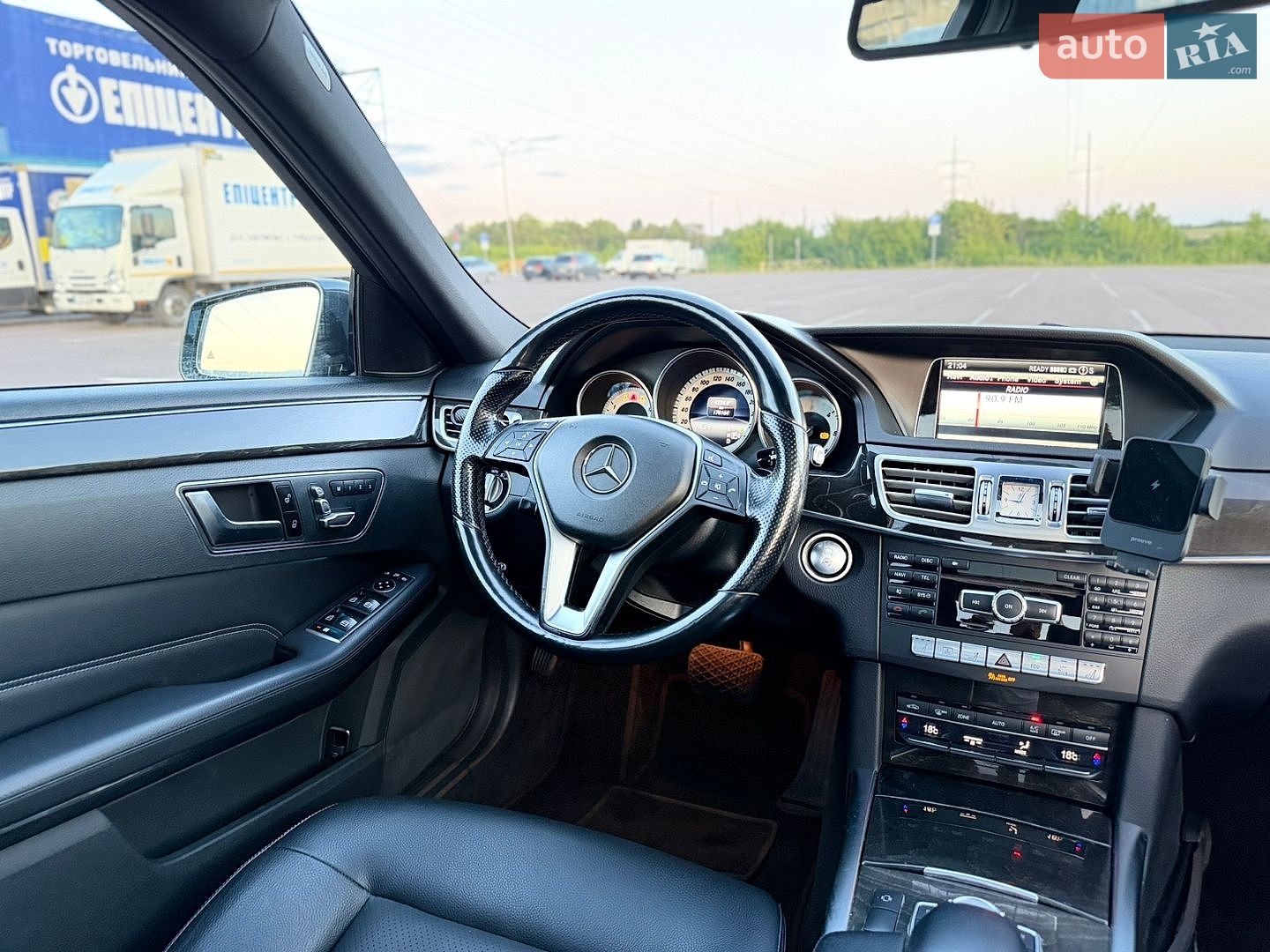Mercedes-Benz E-Class 2013 VIN WDDHF9HB1EA928905 фото оголошення 39 з 49