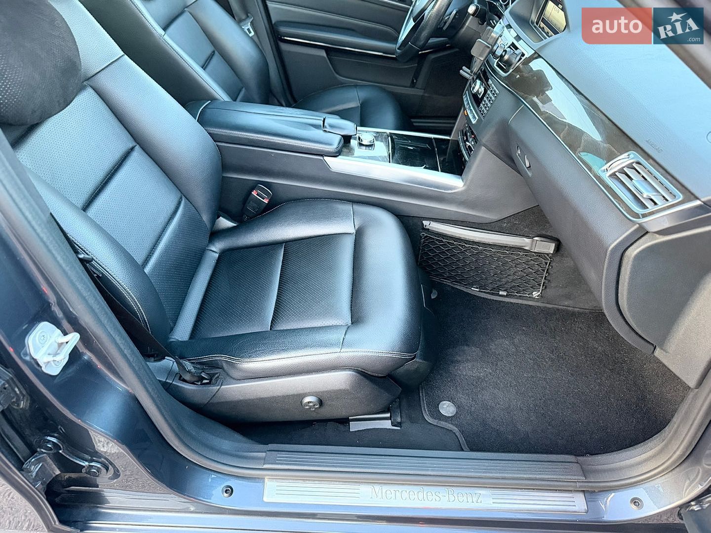 Mercedes-Benz E-Class 2013 VIN WDDHF9HB1EA928905 фото оголошення 43 з 49