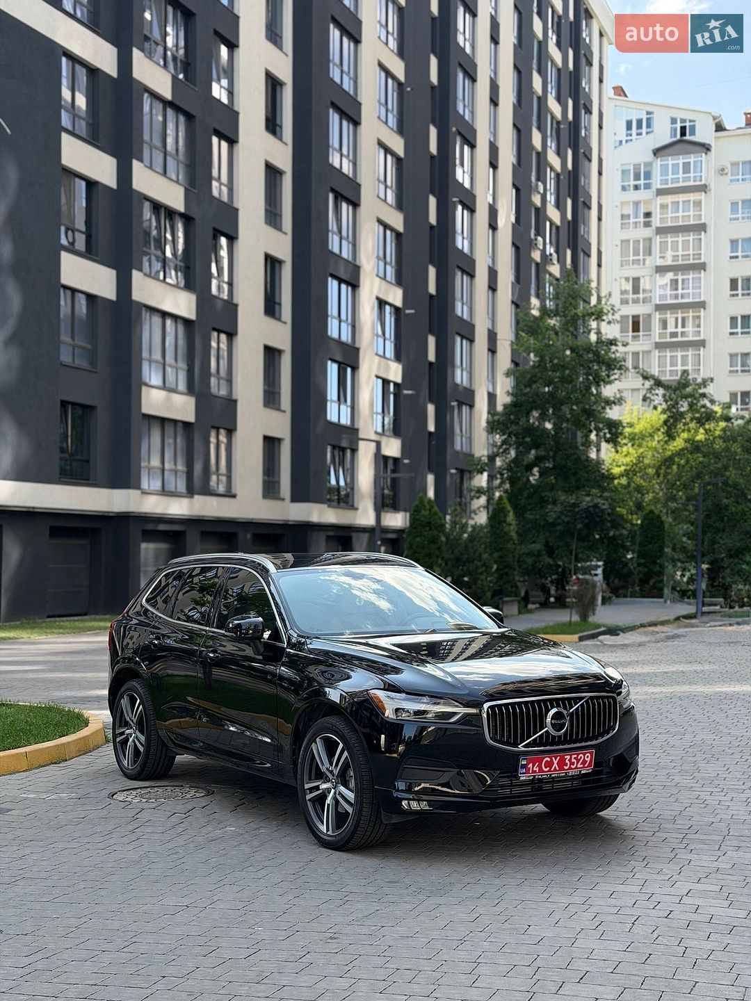 Volvo Xc60 2021 VIN YV4102DK8M1697538 фото оголошення 4 з 41