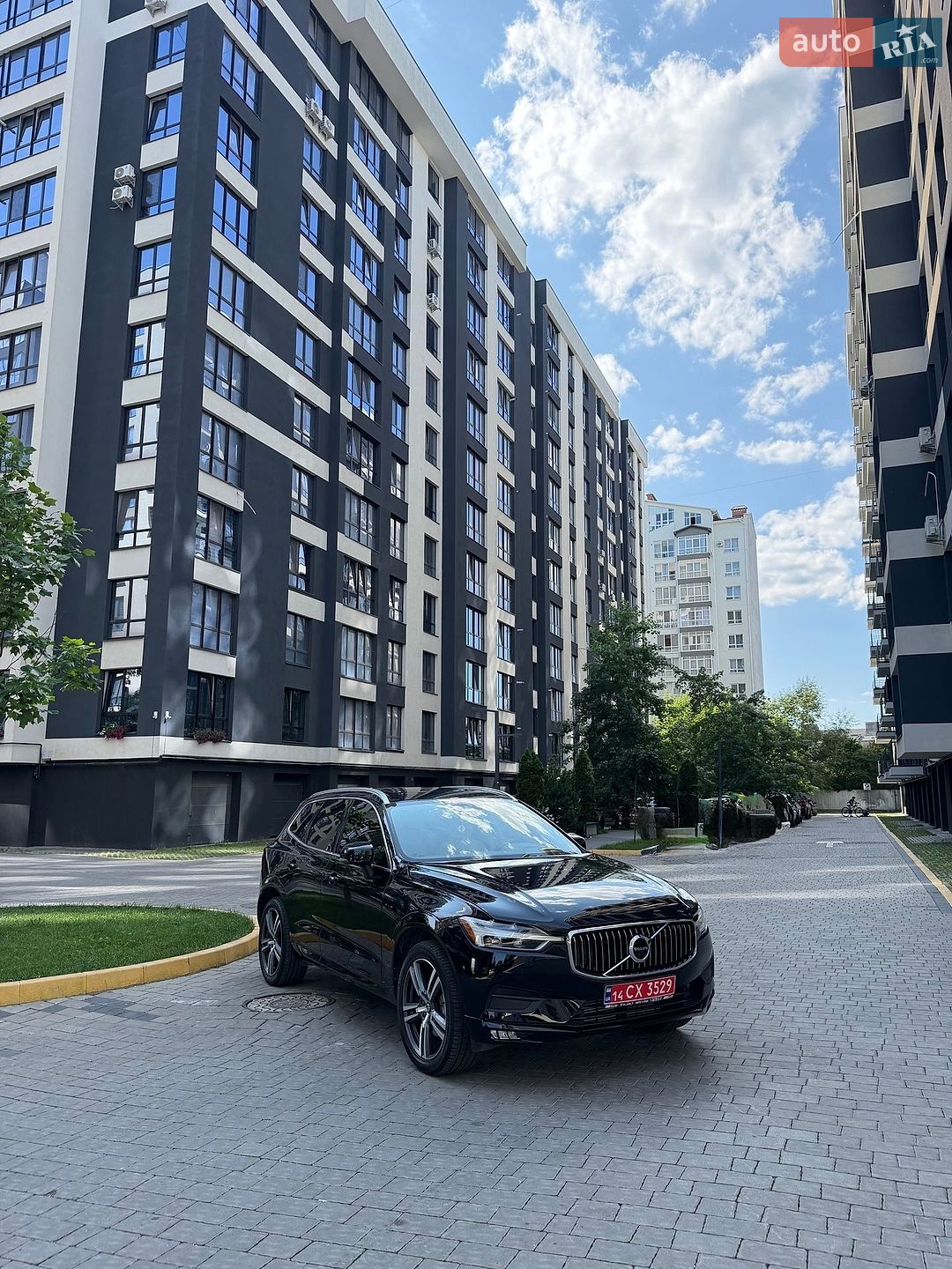 Volvo Xc60 2021 VIN YV4102DK8M1697538 фото оголошення 7 з 41