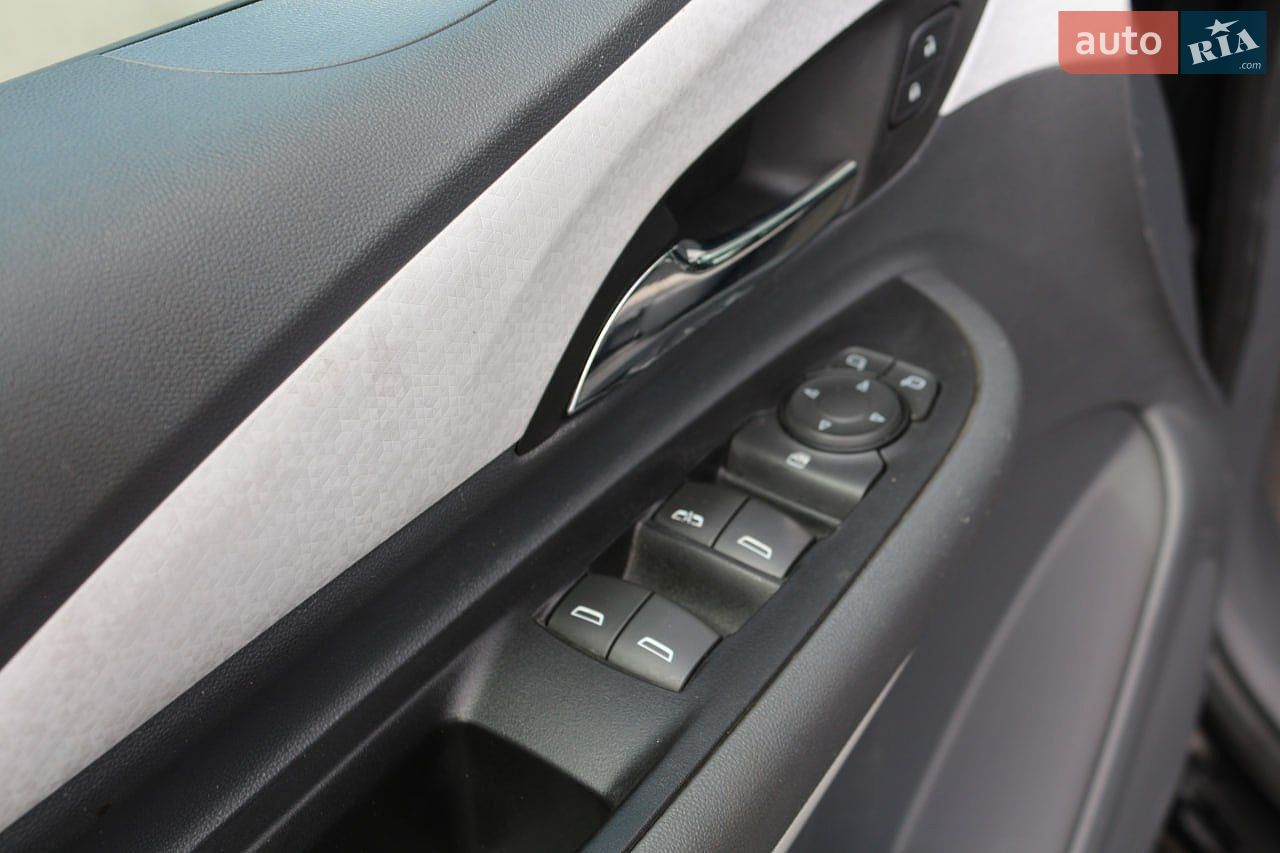Chevrolet Bolt EV 2019 VIN 1G1FY6S01K4108263 фото оголошення 30 з 35
