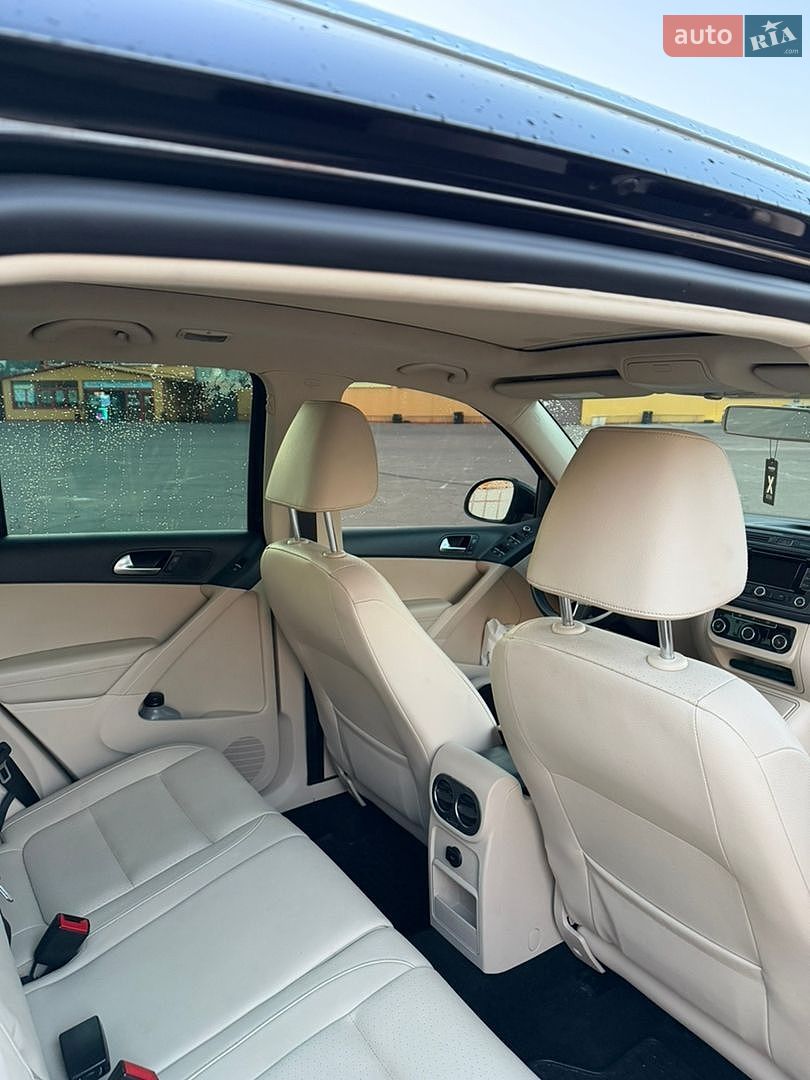 Volkswagen Tiguan 2012 VIN WVGBV7AX5CW609368 фото оголошення 10 з 26