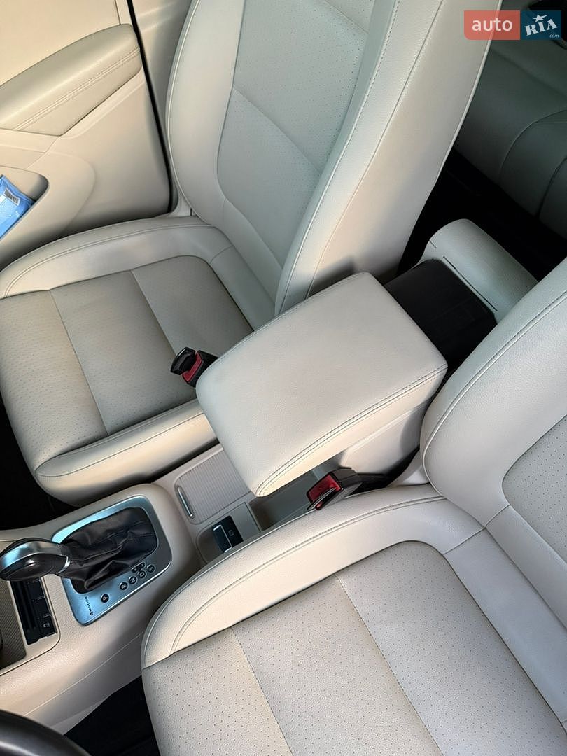 Volkswagen Tiguan 2012 VIN WVGBV7AX5CW609368 фото оголошення 14 з 26