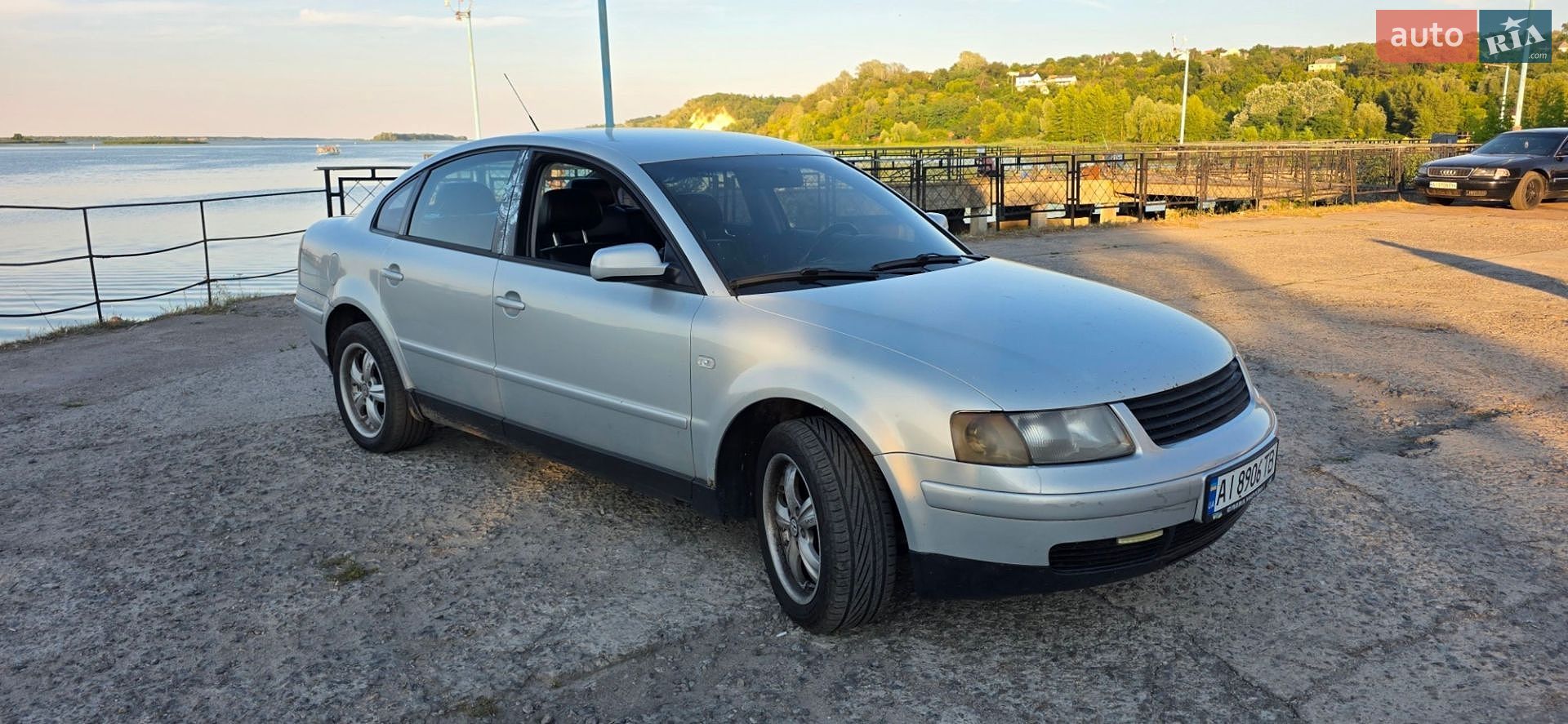 Volkswagen Passat 1999 VIN WVWZZZ3BZXE186800 фото оголошення 3 з 30