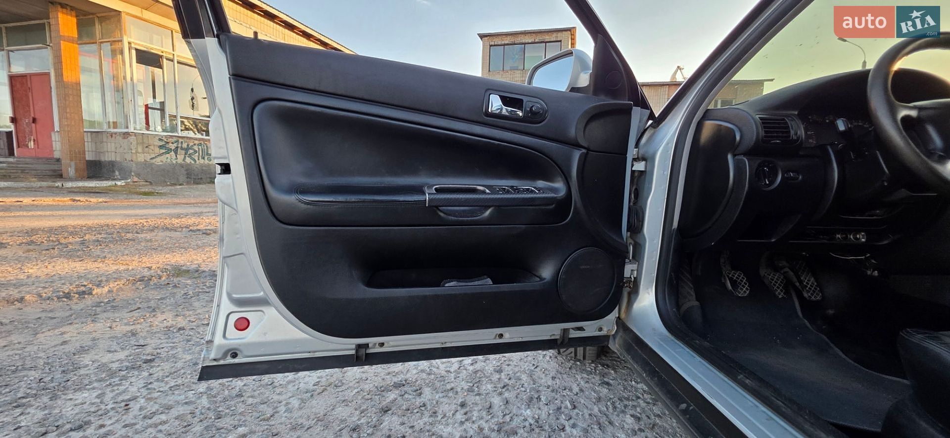 Volkswagen Passat 1999 VIN WVWZZZ3BZXE186800 фото оголошення 15 з 30