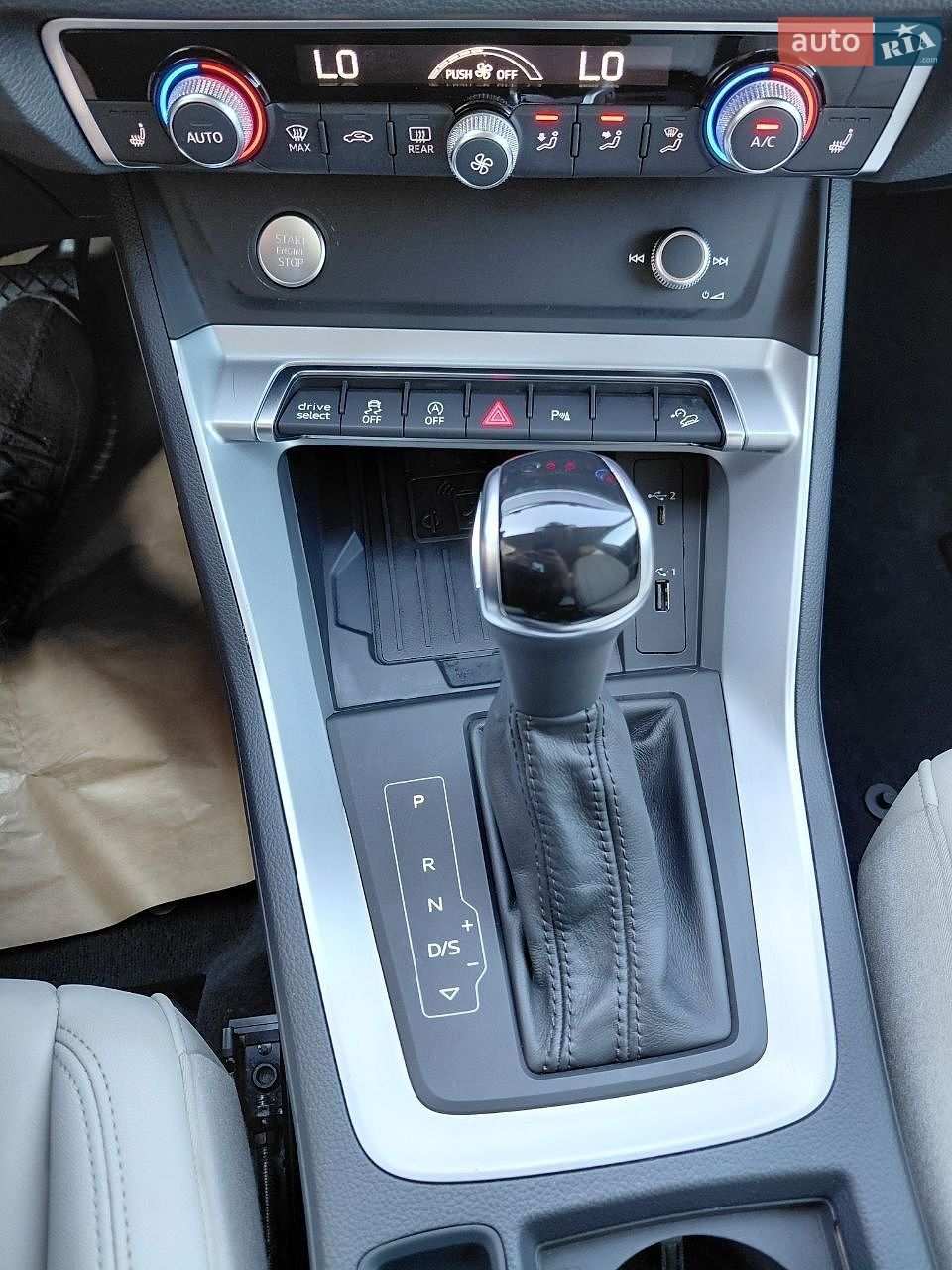 Audi Q3 2020 VIN WA1BECF30L1077540 фото оголошення 22 з 26