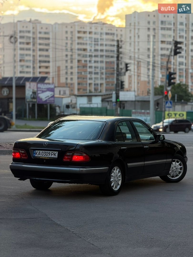 Mercedes-Benz E-Class 1998 VIN WDB2100351A830888 фото оголошення 2 з 36