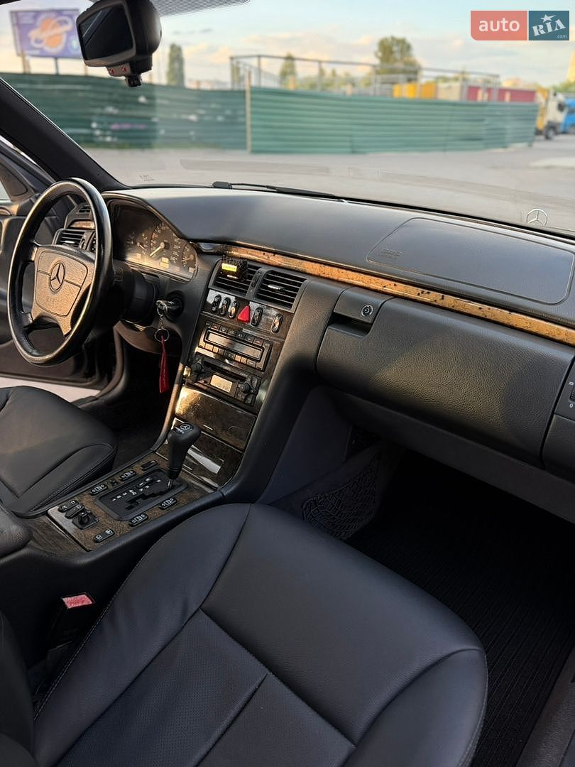 Mercedes-Benz E-Class 1998 VIN WDB2100351A830888 фото оголошення 17 з 36