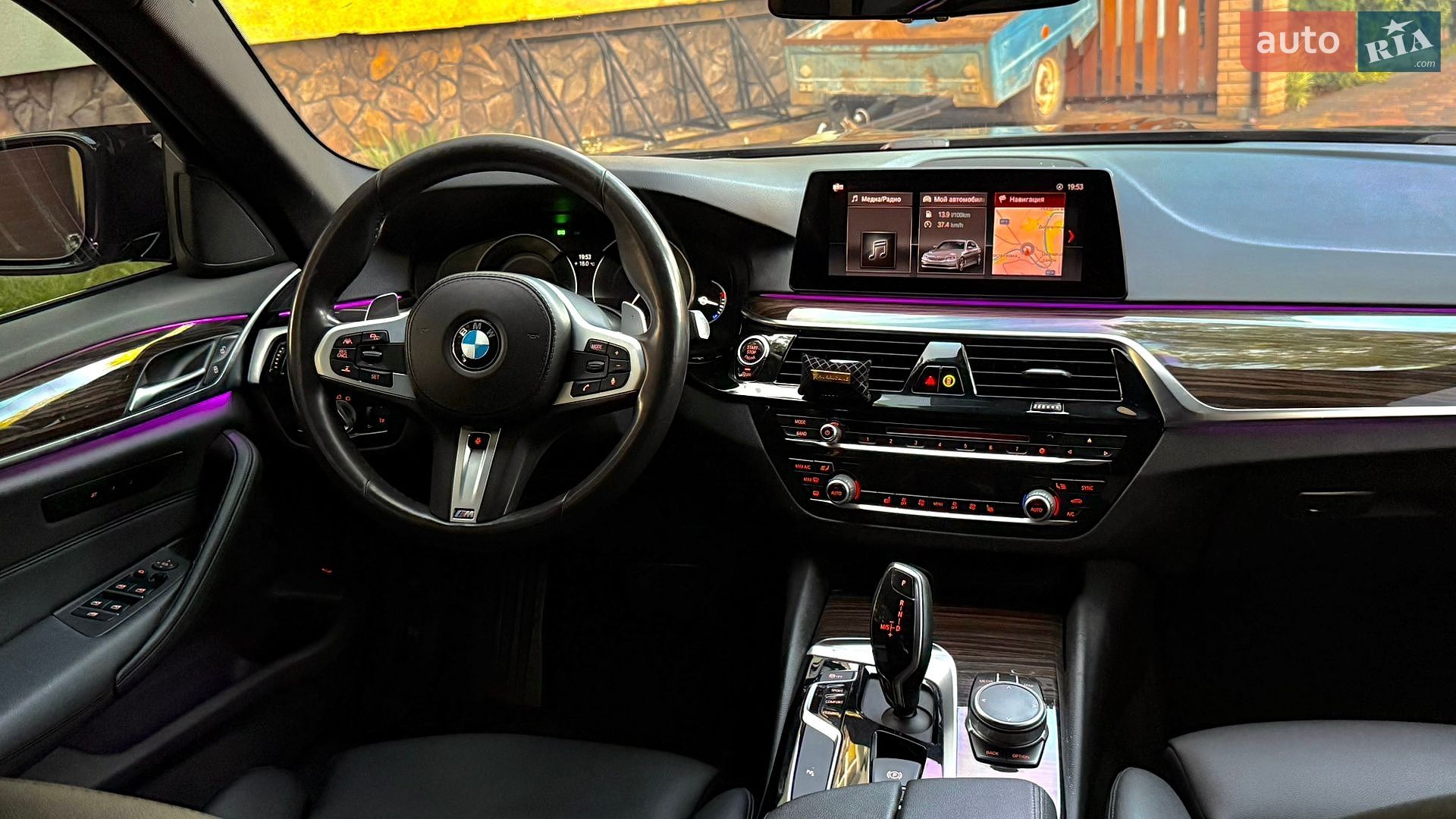 BMW 5 Series 2018 VIN WBAJA7C5XKG910246 фото оголошення 26 з 32