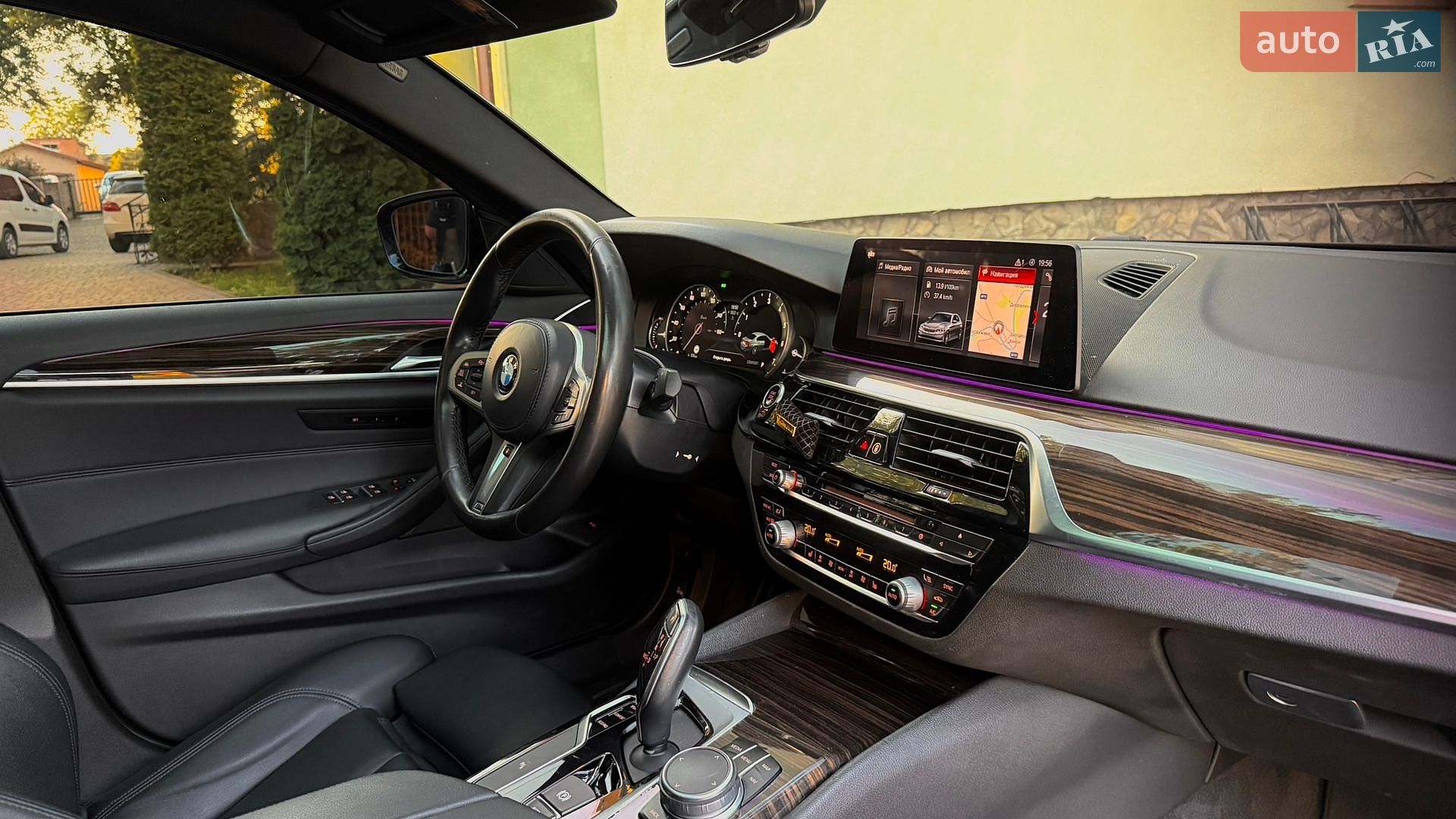 BMW 5 Series 2018 VIN WBAJA7C5XKG910246 фото оголошення 28 з 32