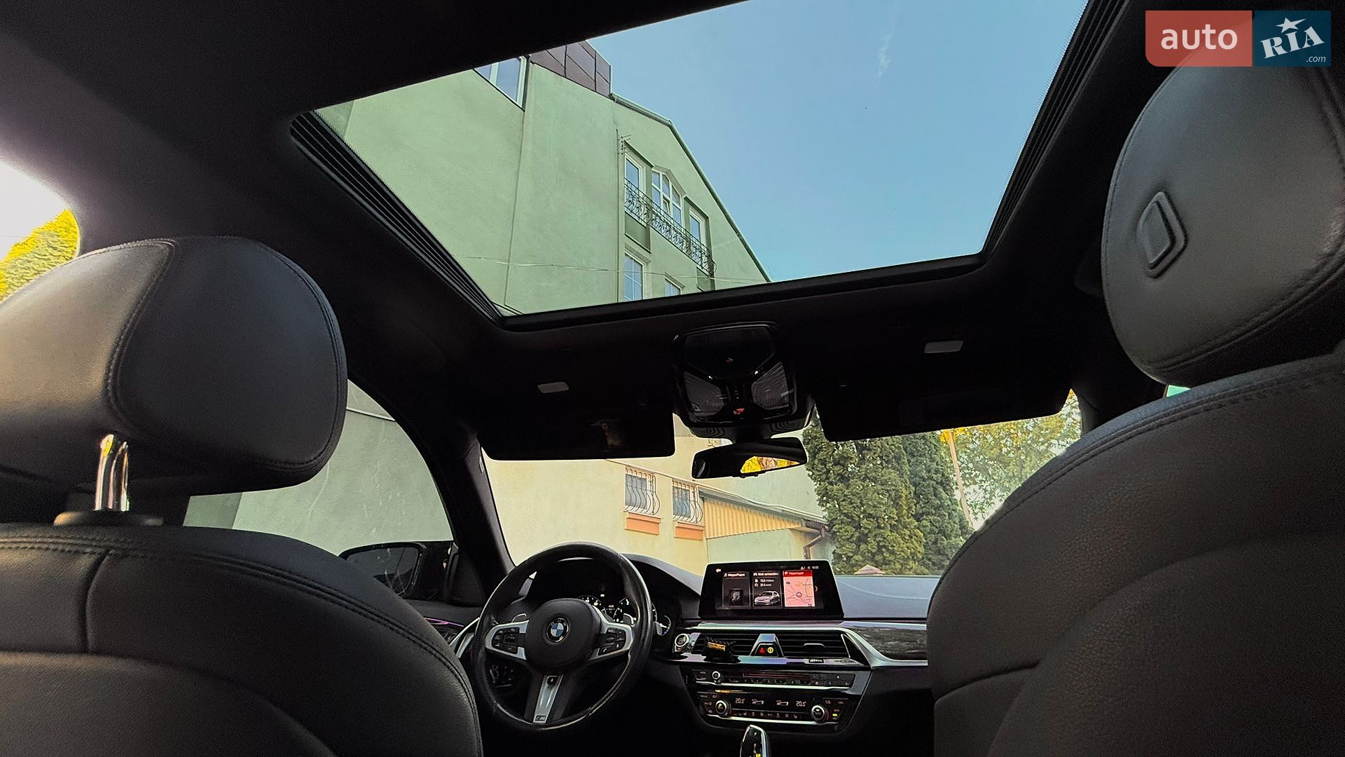 BMW 5 Series 2018 VIN WBAJA7C5XKG910246 фото оголошення 29 з 32