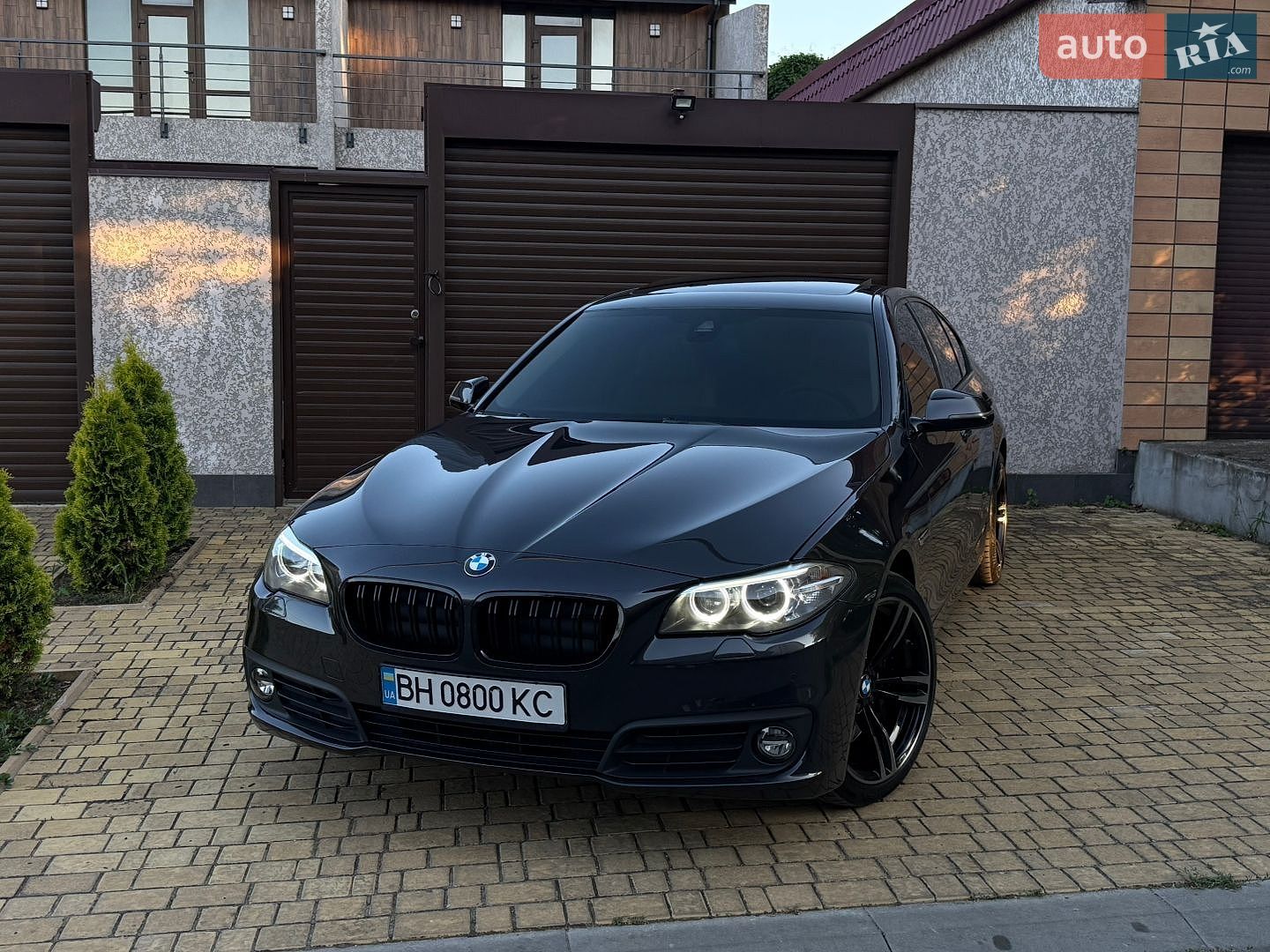 BMW 5 Series 2016 VIN WBA5D51010G381013 фото оголошення 4 з 41