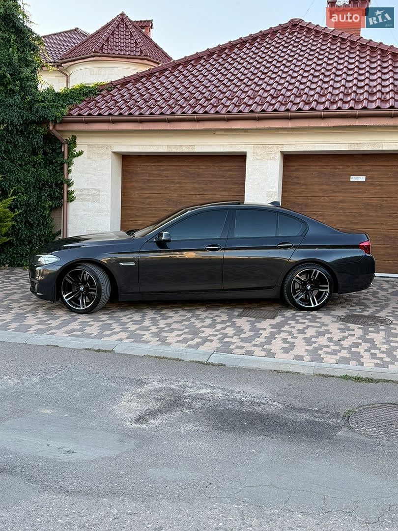 BMW 5 Series 2016 VIN WBA5D51010G381013 фото оголошення 7 з 41