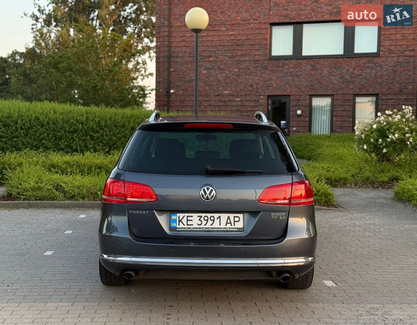 Volkswagen Passat 2011 VIN WVWZZZ3CZCE042479 фото оголошення 6 з 16