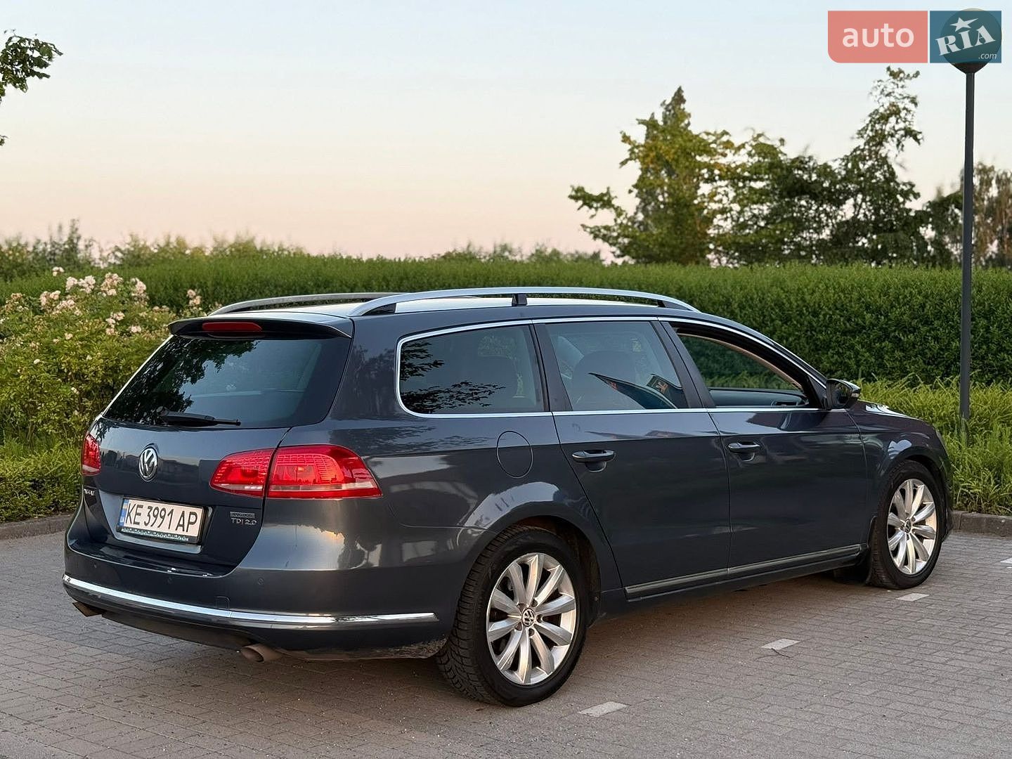 Volkswagen Passat 2011 VIN WVWZZZ3CZCE042479 фото оголошення 8 з 16