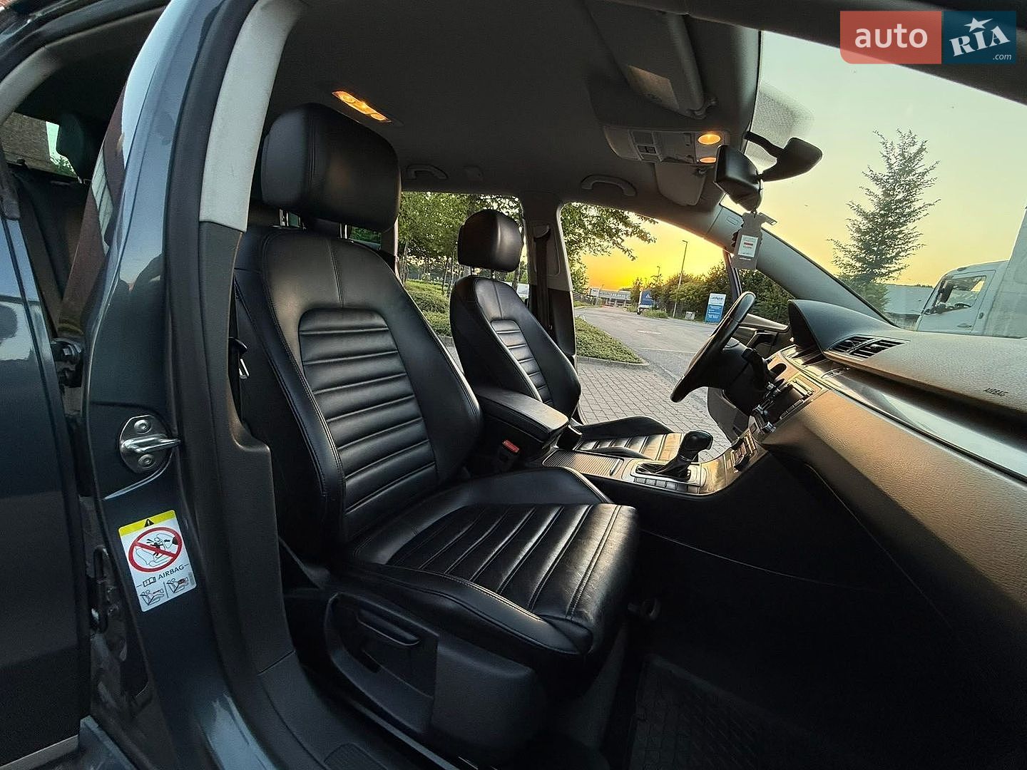 Volkswagen Passat 2011 VIN WVWZZZ3CZCE042479 фото оголошення 12 з 16