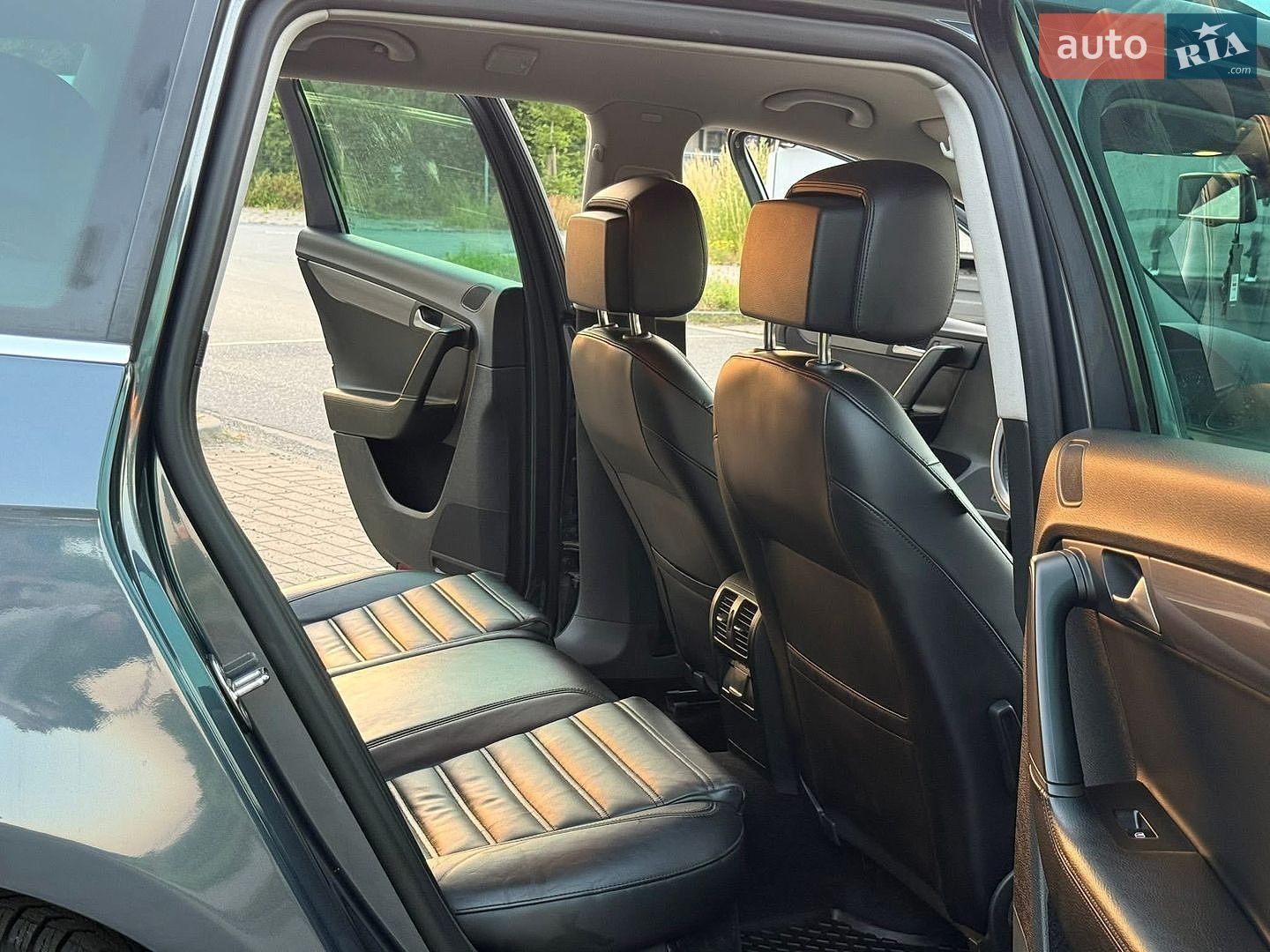 Volkswagen Passat 2011 VIN WVWZZZ3CZCE042479 фото оголошення 14 з 16