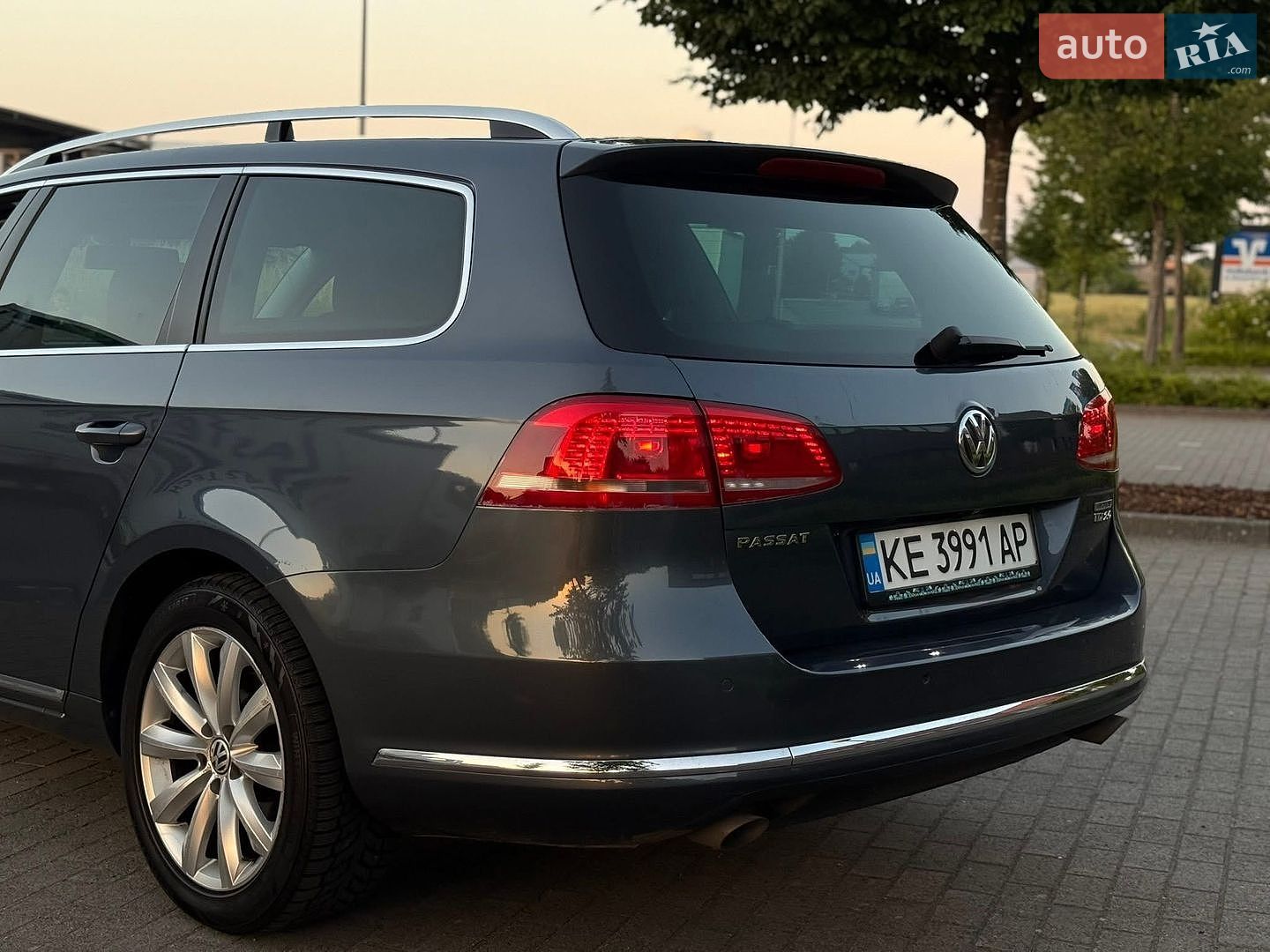 Volkswagen Passat 2011 VIN WVWZZZ3CZCE042479 фото оголошення 16 з 16