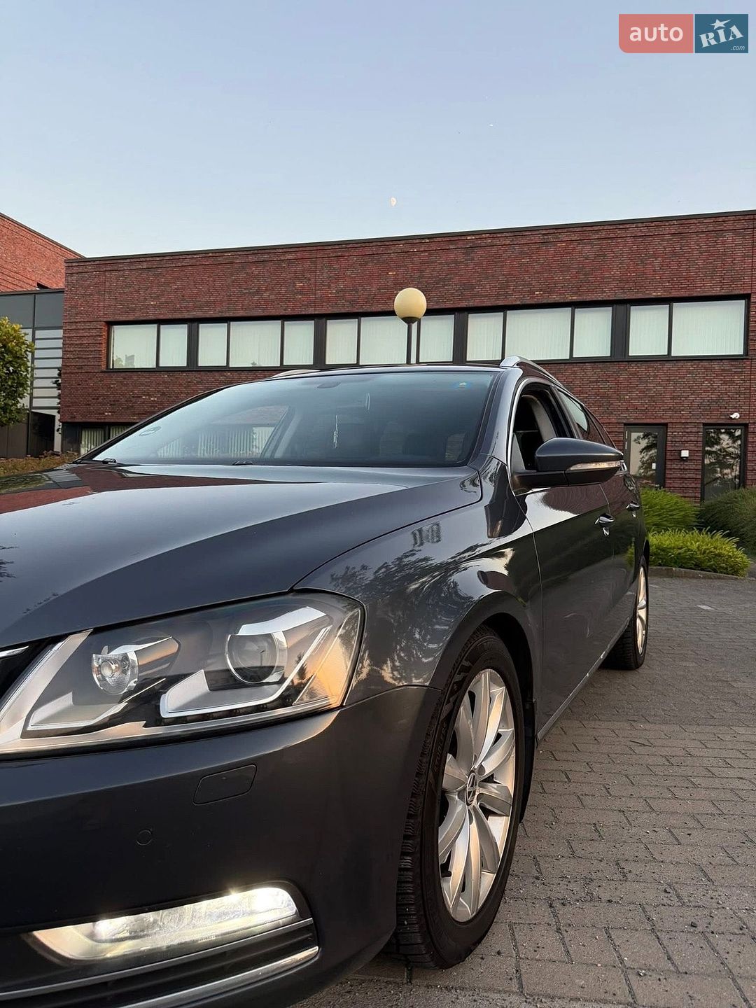 Volkswagen Passat 2011 VIN WVWZZZ3CZCE042479 фото оголошення 15 з 16