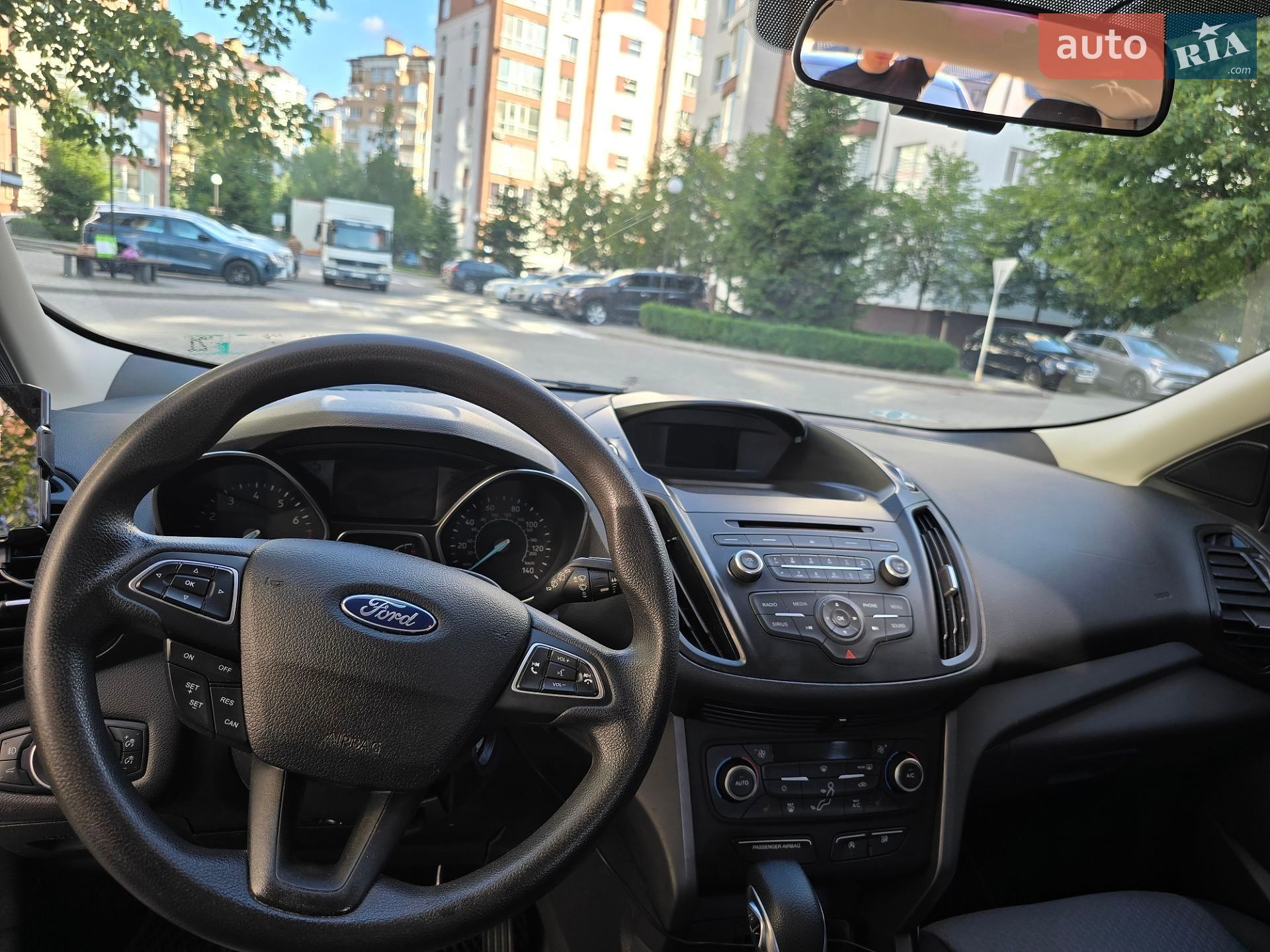Ford Escape 2018 VIN 1FMCU9GD2JUB75175 фото оголошення 4 з 20