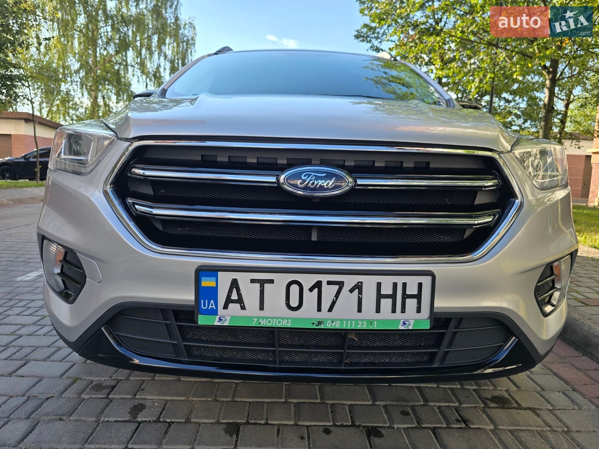 Ford Escape 2018 VIN 1FMCU9GD2JUB75175 фото оголошення 9 з 20